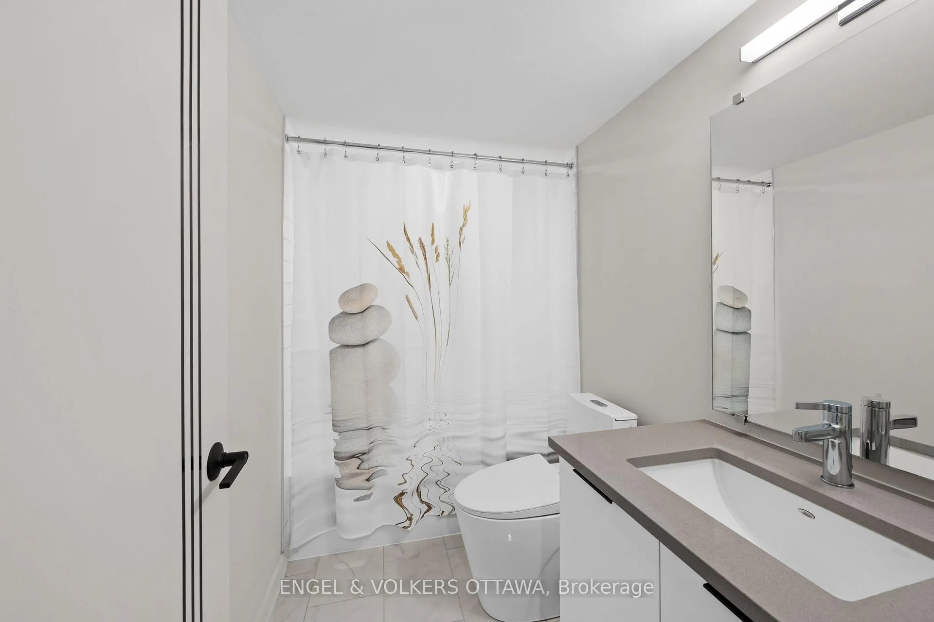 Photo 32 of 250 Shuttleworth Drive, Ottawa, Leitrim — HOMEH