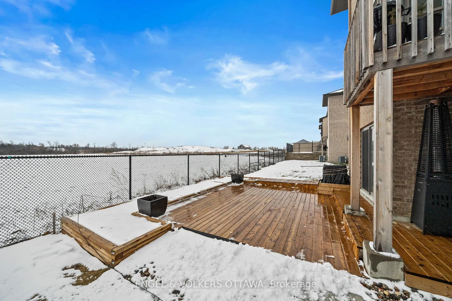 Photo 33 of 250 Shuttleworth Drive, Ottawa, Leitrim — HOMEH