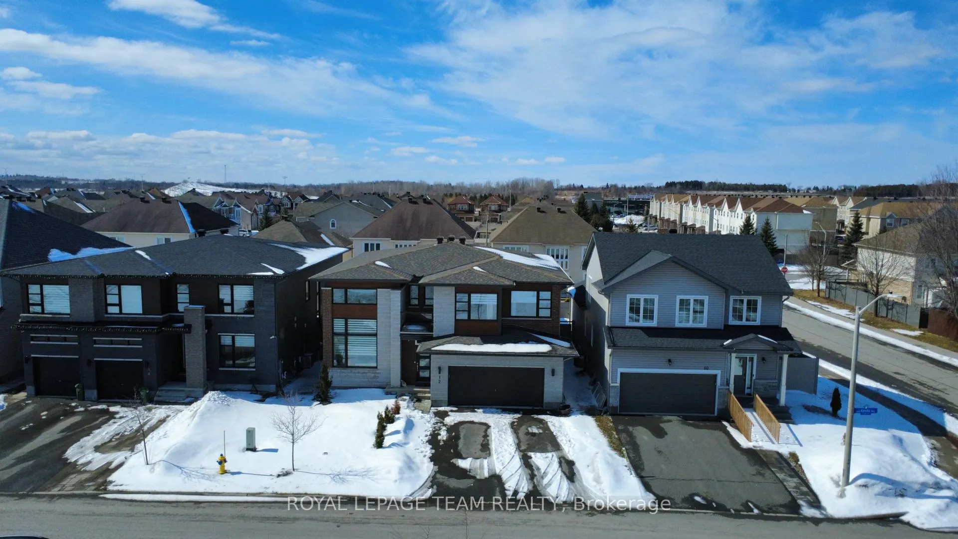 Photo 3 of 12 Kinetic Way, Ottawa, Barrhaven - Cedargrove/Fraserdale — HOMEH