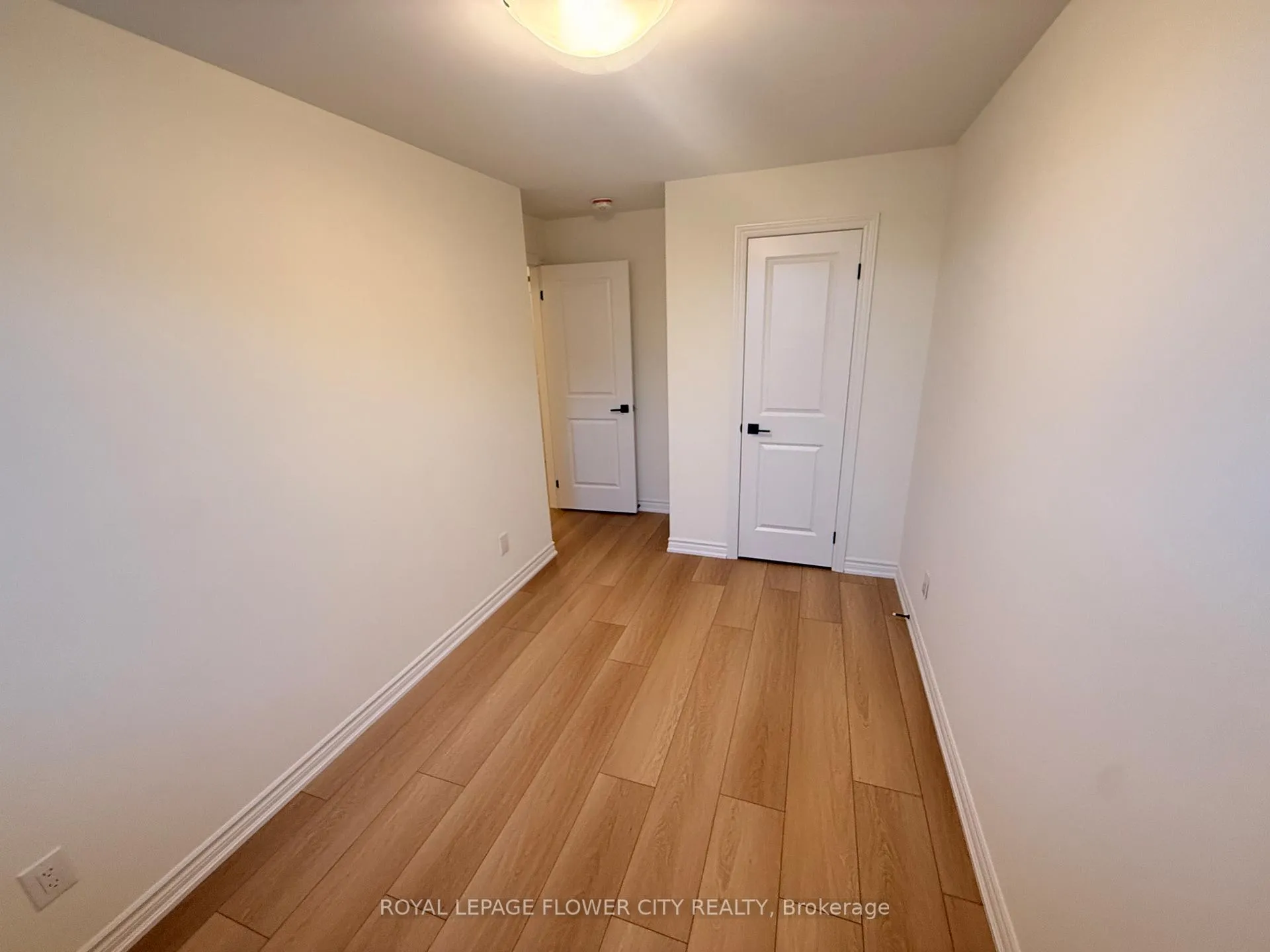 Photo 13 of 94 Cadillac Crescent, Brampton, Fletcher's Meadow — HOMEH