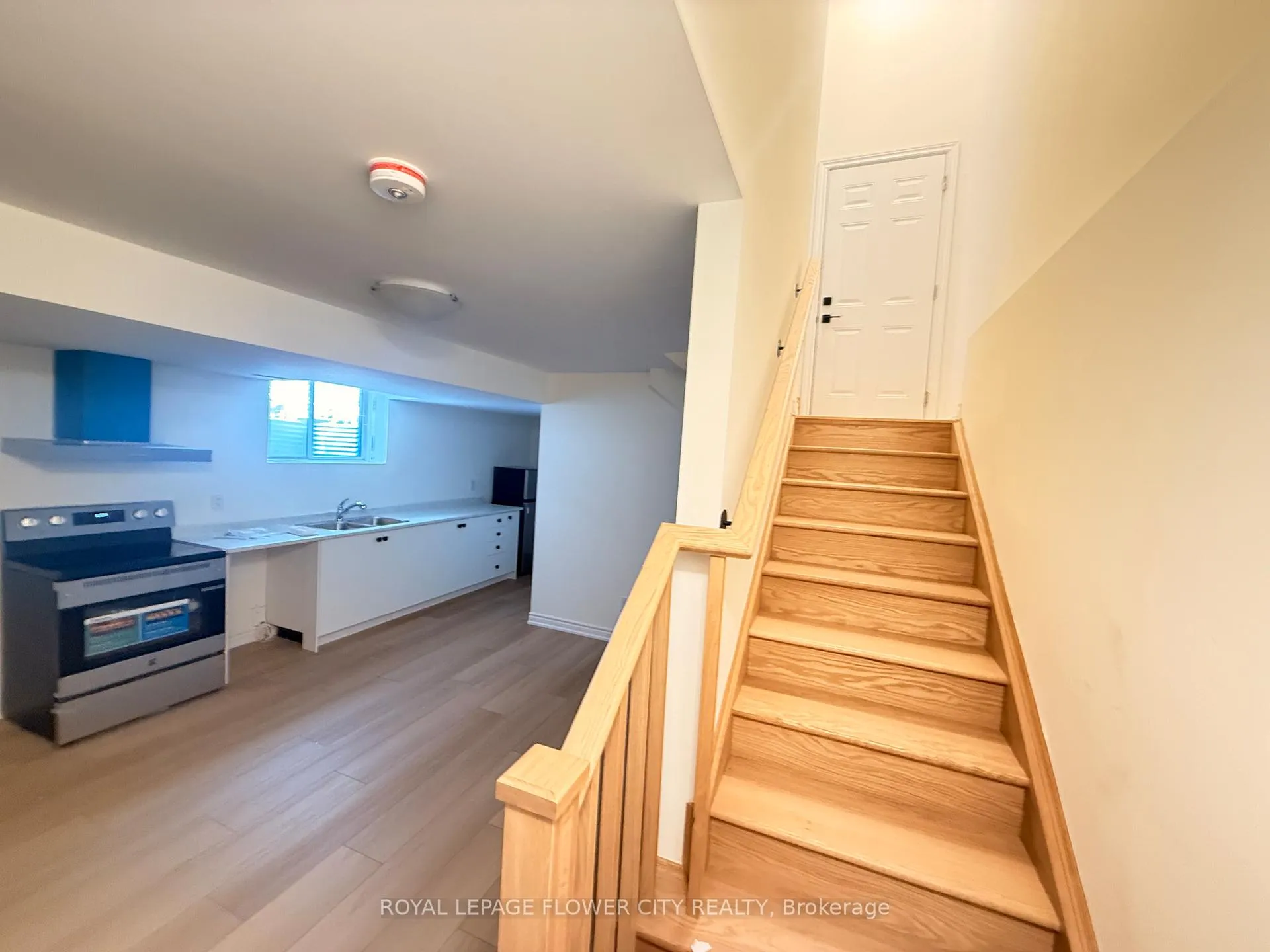 Photo 18 of 94 Cadillac Crescent, Brampton, Fletcher's Meadow — HOMEH