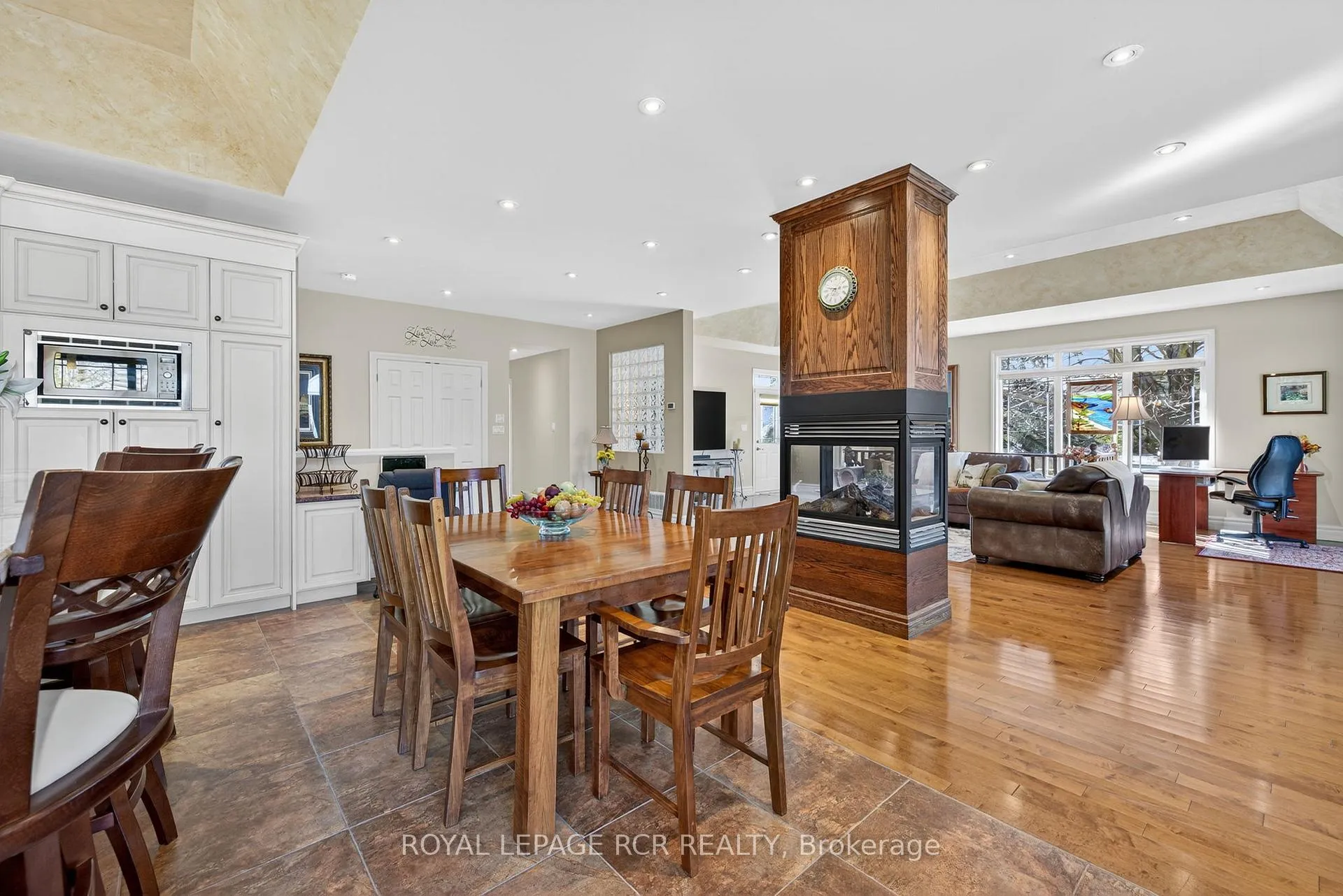 Photo 5 of 181 Queen Street S, New Tecumseth, Tottenham — HOMEH