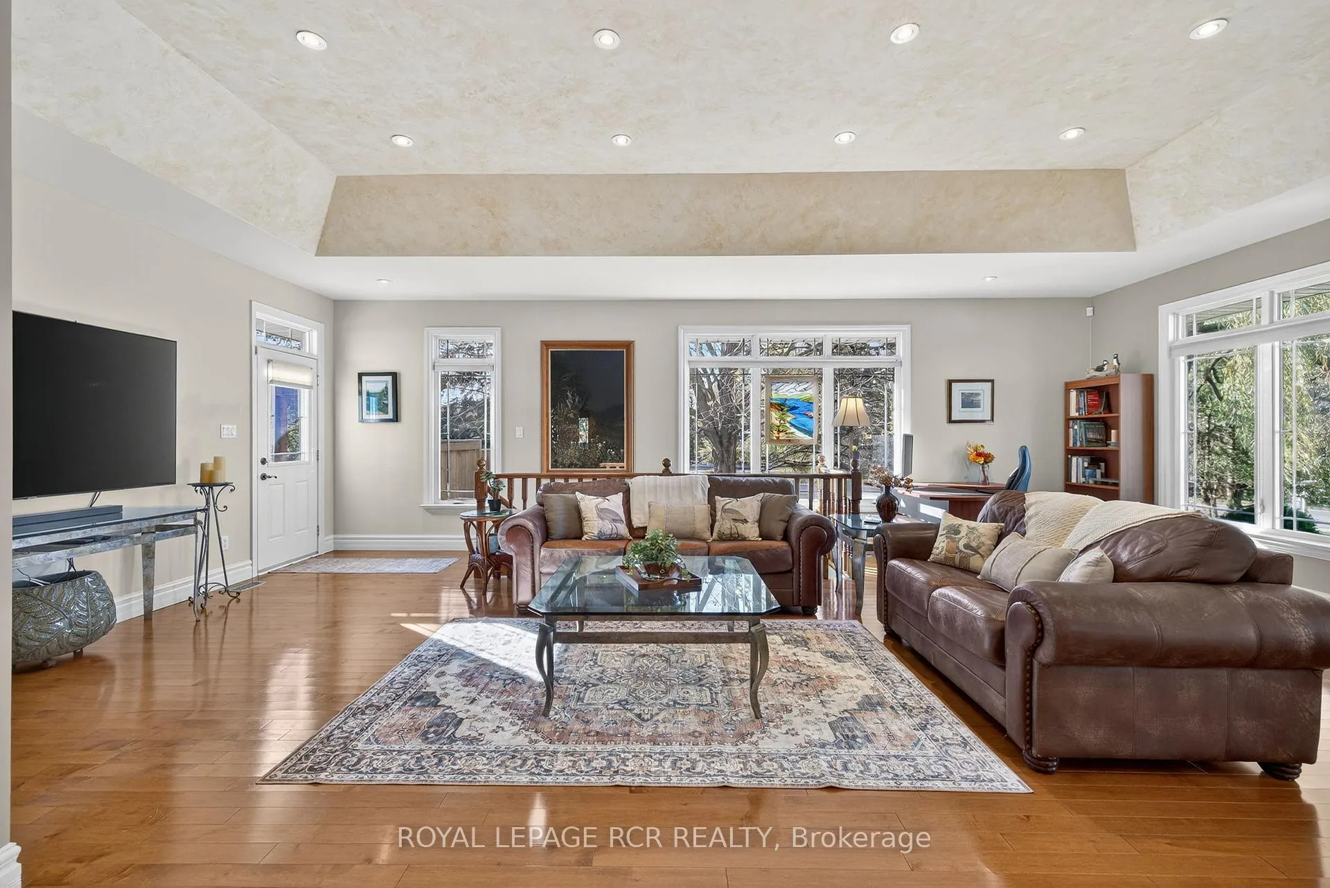 Photo 12 of 181 Queen Street S, New Tecumseth, Tottenham — HOMEH