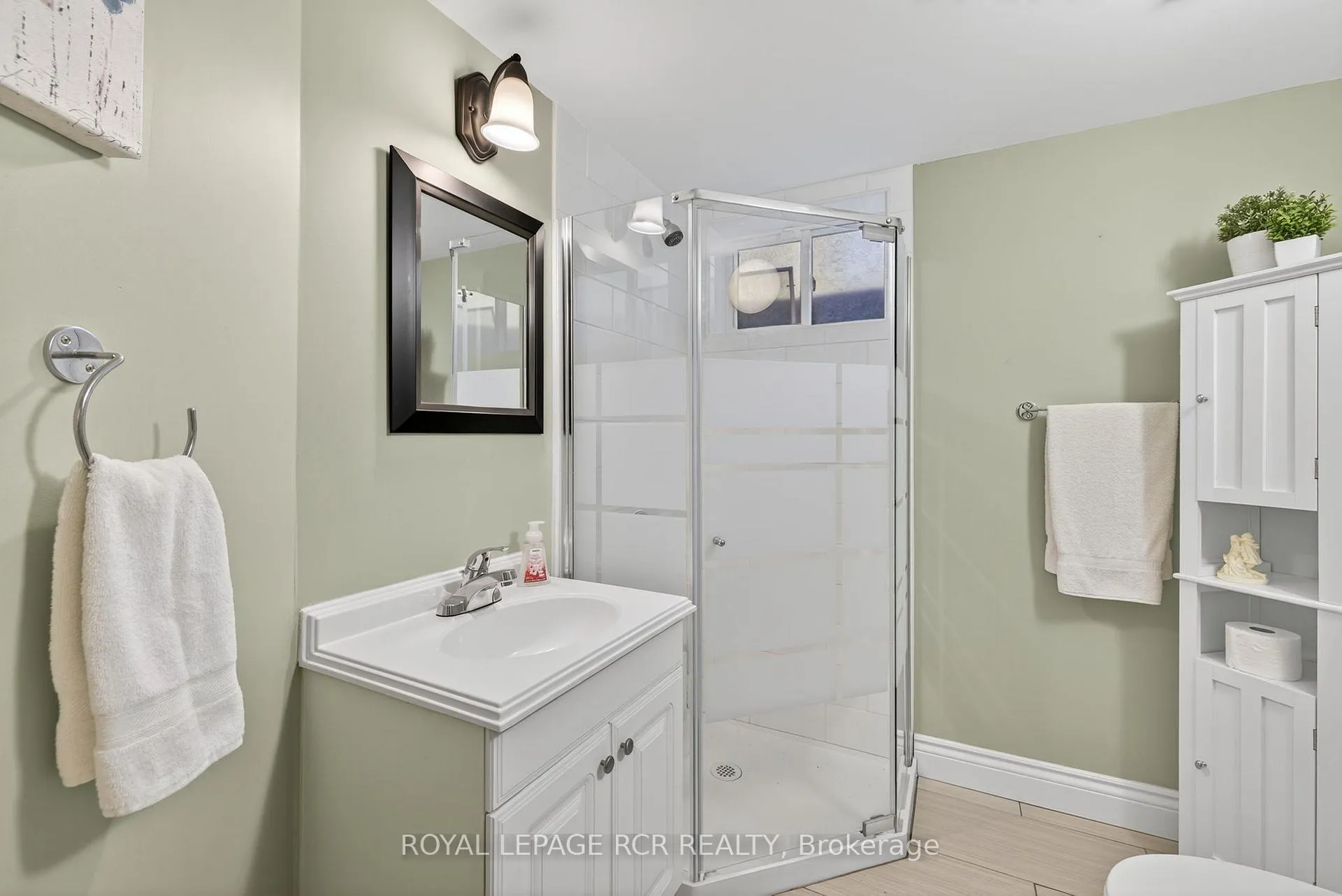 Photo 34 of 181 Queen Street S, New Tecumseth, Tottenham — HOMEH