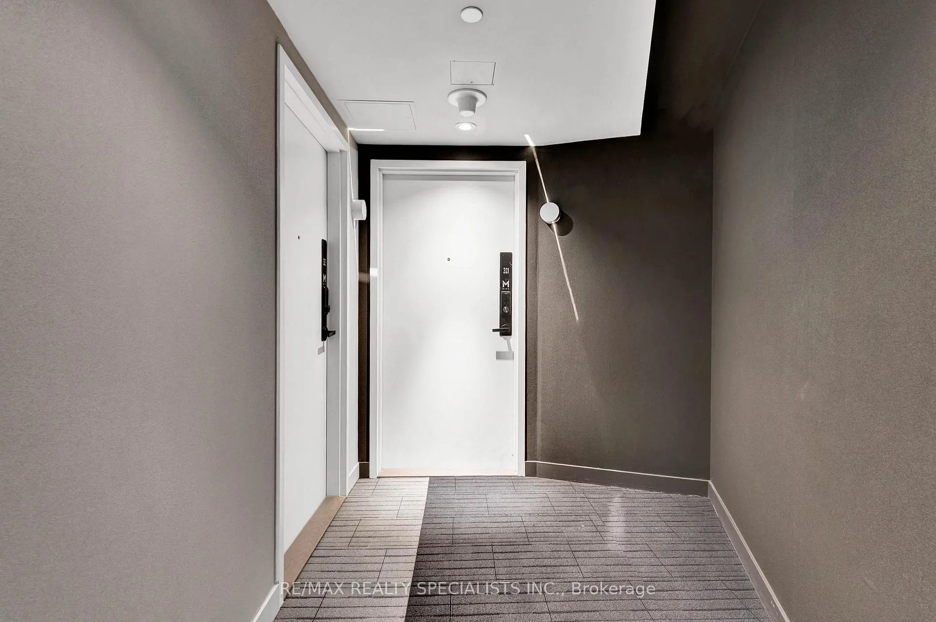 Photo 4 of Unit 321, 3883 Quartz Road, Mississauga, City Centre — HOMEH