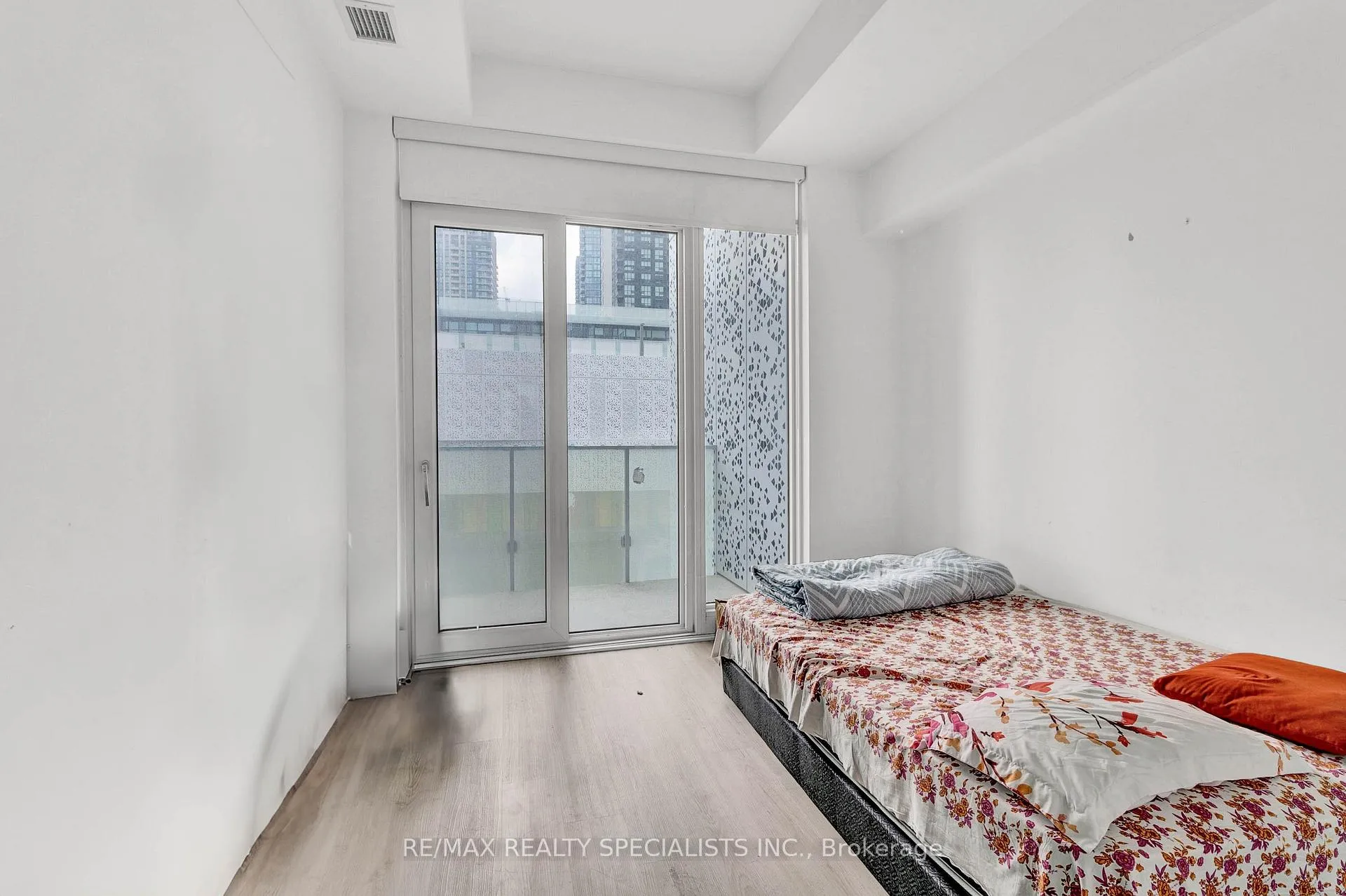 Photo 11 of Unit 321, 3883 Quartz Road, Mississauga, City Centre — HOMEH
