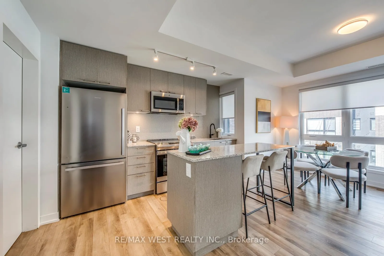 Photo 11 of Unit 14, 20 Ed Clark Gardens, Toronto, Weston-Pellam Park — HOMEH