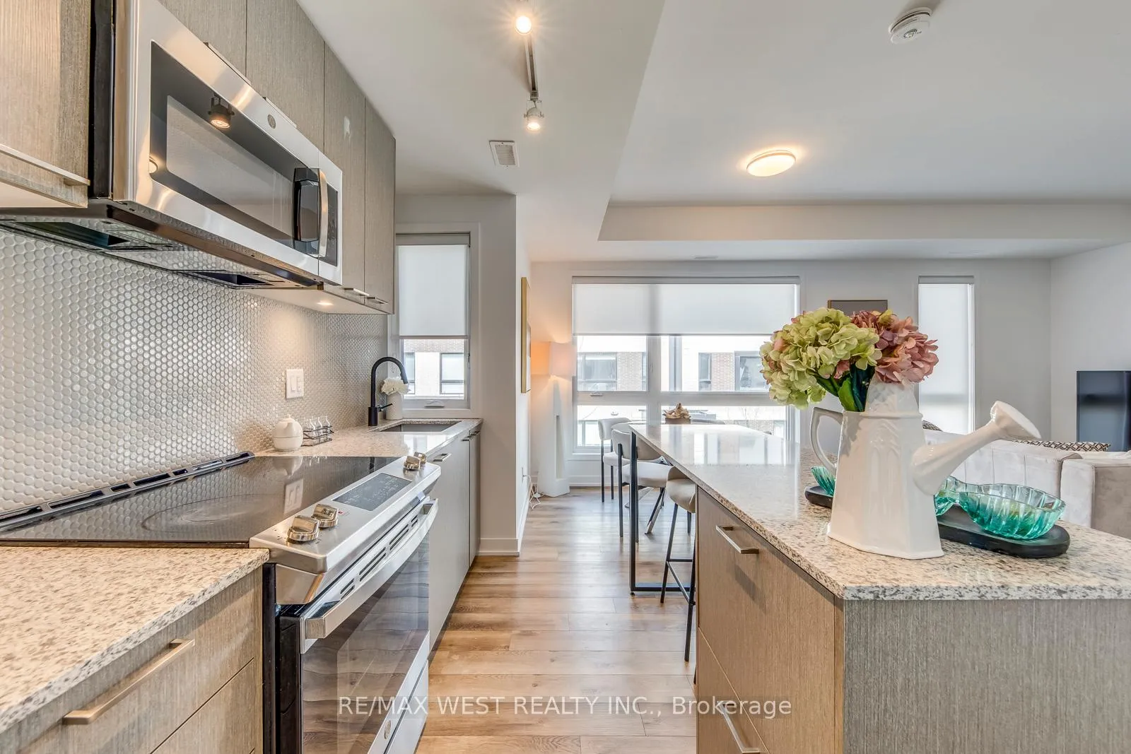 Photo 12 of Unit 14, 20 Ed Clark Gardens, Toronto, Weston-Pellam Park — HOMEH