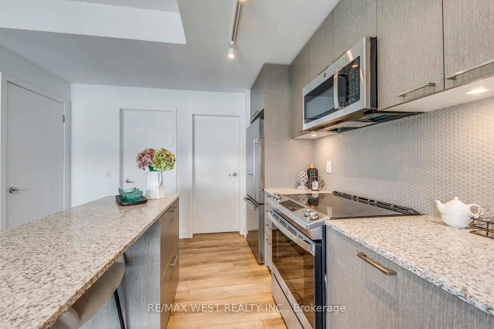 Photo 15 of Unit 14, 20 Ed Clark Gardens, Toronto, Weston-Pellam Park — HOMEH