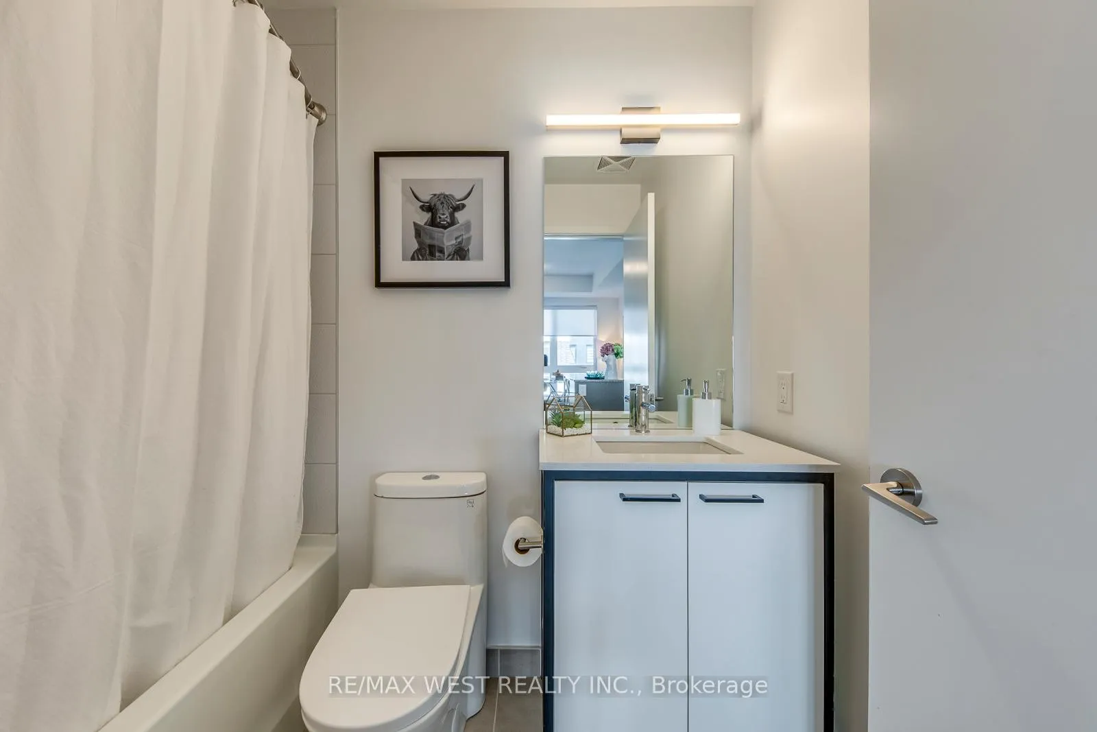 Photo 23 of Unit 14, 20 Ed Clark Gardens, Toronto, Weston-Pellam Park — HOMEH