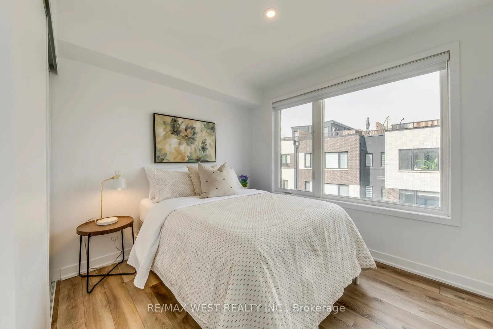 Photo 26 of Unit 14, 20 Ed Clark Gardens, Toronto, Weston-Pellam Park — HOMEH