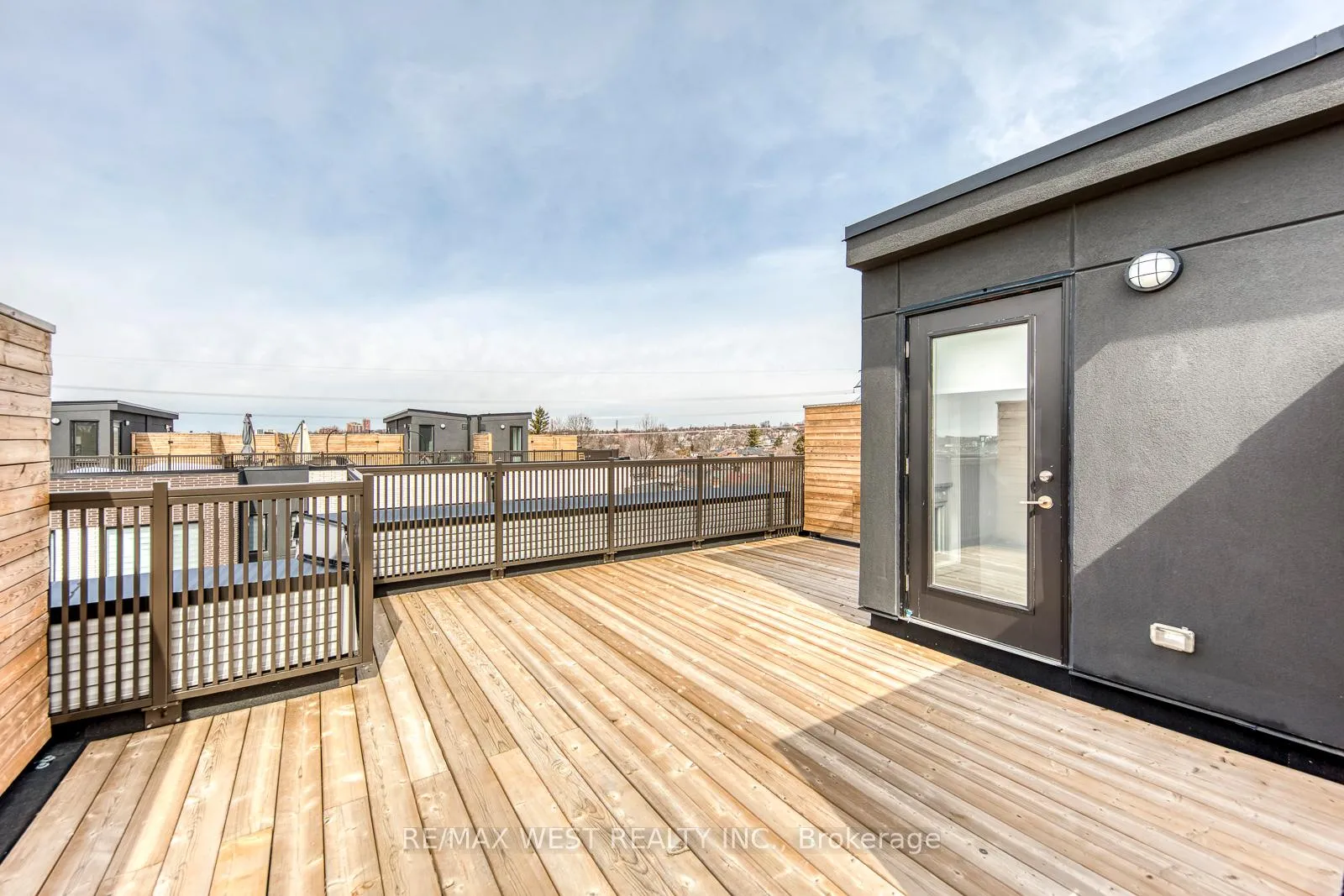 Photo 33 of Unit 14, 20 Ed Clark Gardens, Toronto, Weston-Pellam Park — HOMEH
