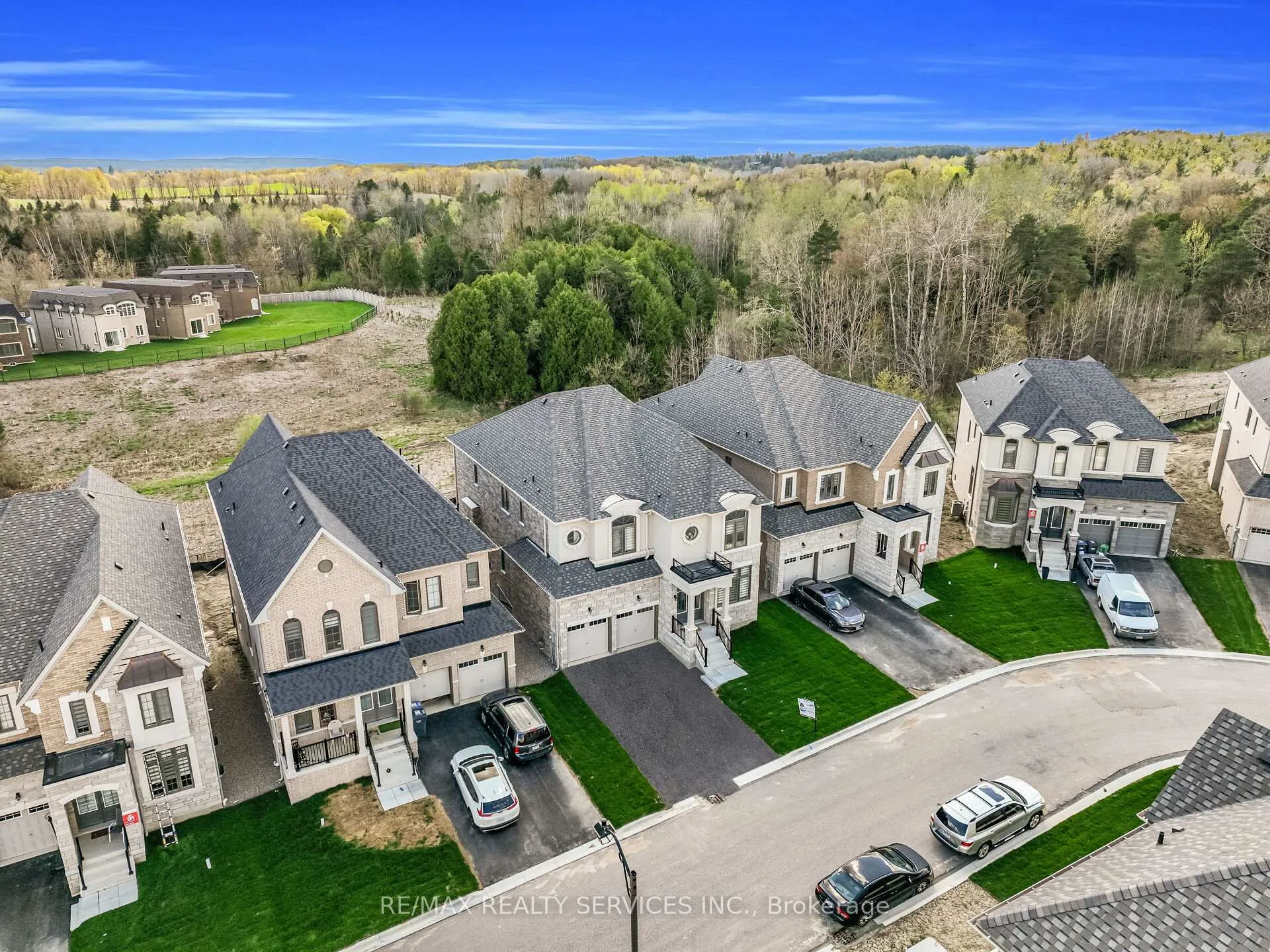Photo 1 of 67 James Walker Avenue, Caledon, Caledon East — HOMEH