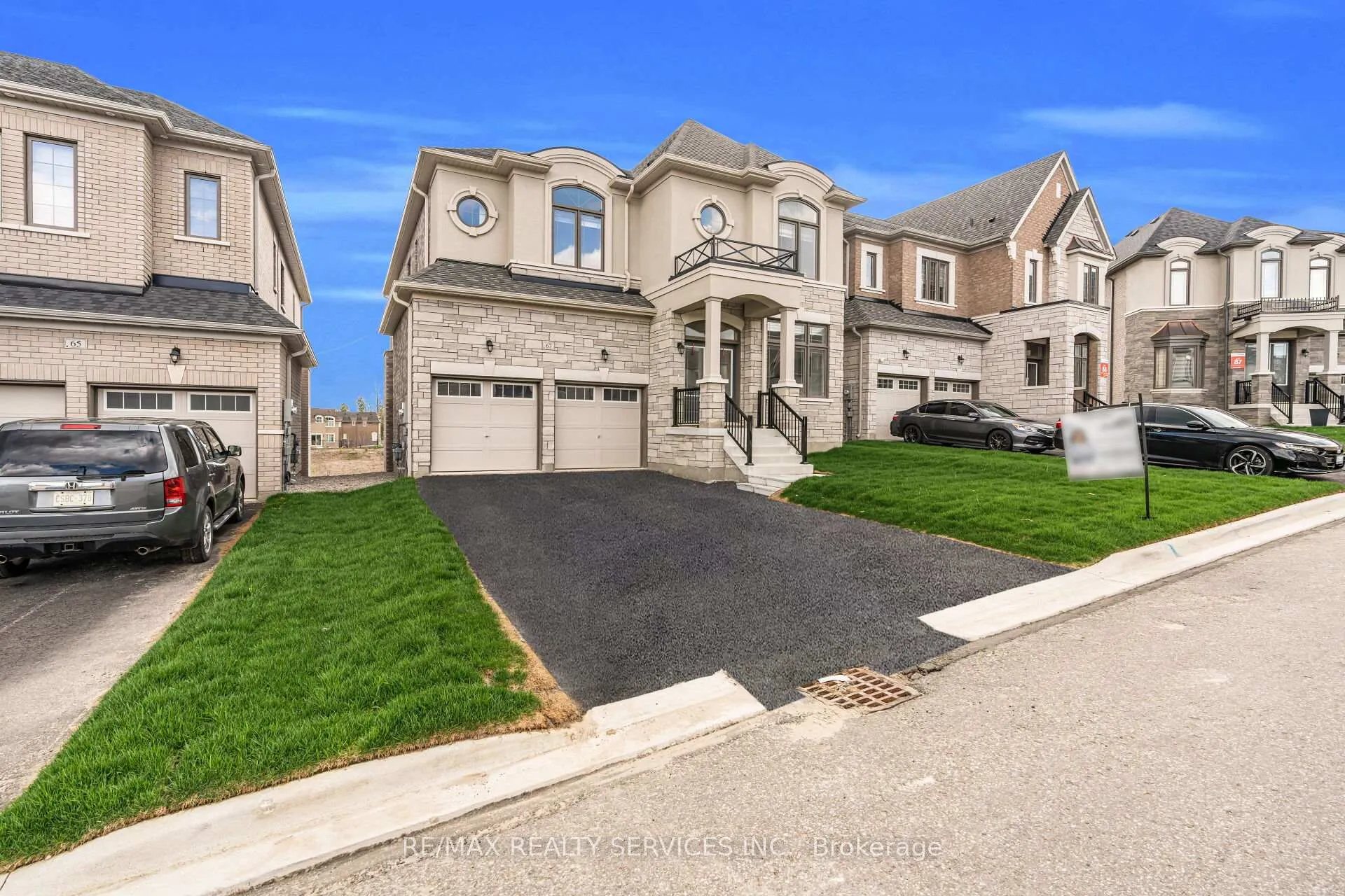 Photo 3 of 67 James Walker Avenue, Caledon, Caledon East — HOMEH