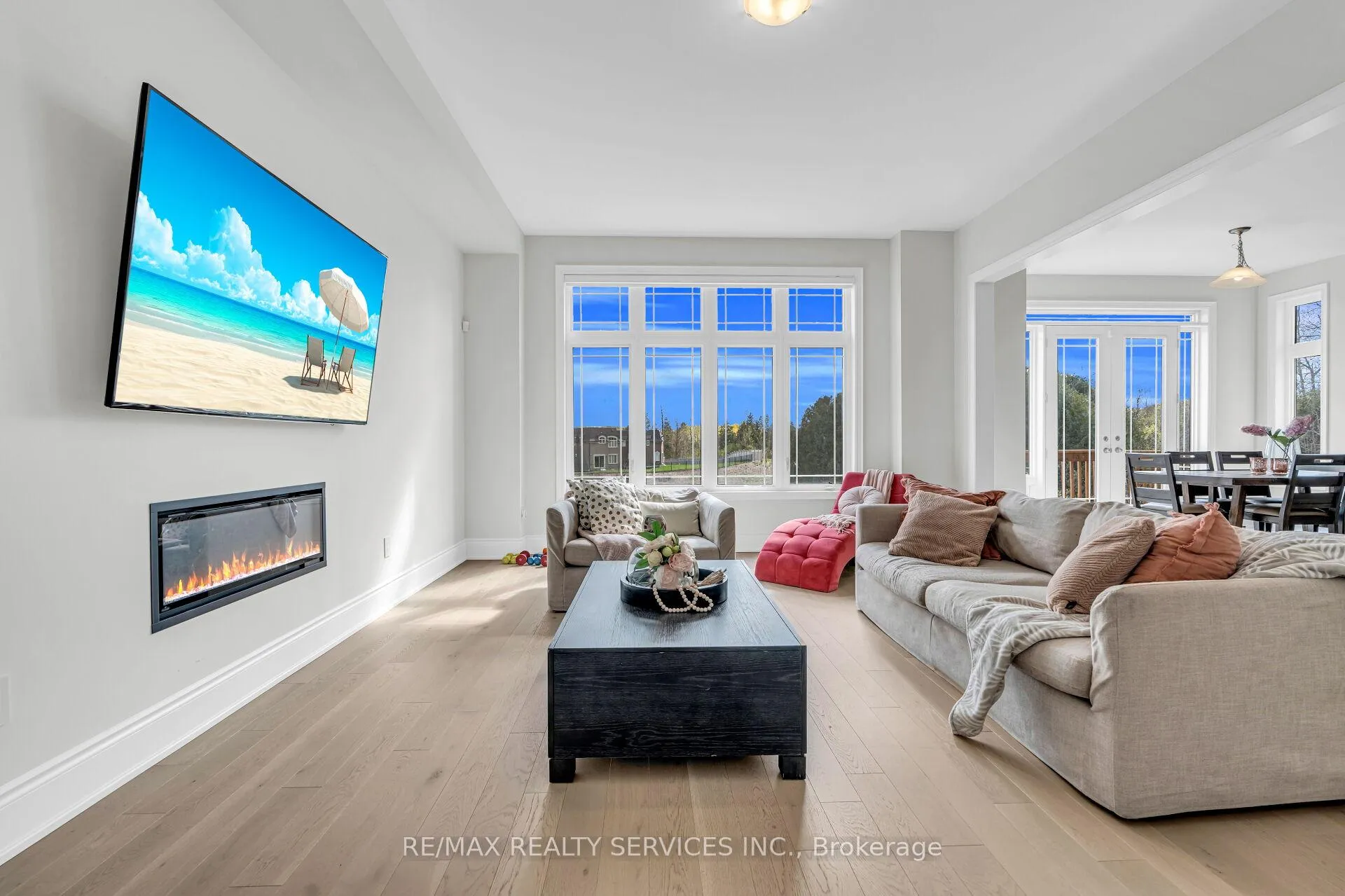 Photo 7 of 67 James Walker Avenue, Caledon, Caledon East — HOMEH