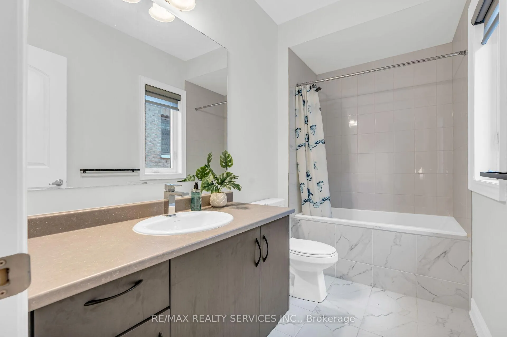 Photo 23 of 67 James Walker Avenue, Caledon, Caledon East — HOMEH