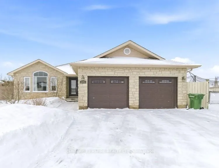 Photo 1 of 529 Turning Stone Crescent, Petawawa — HOMEH