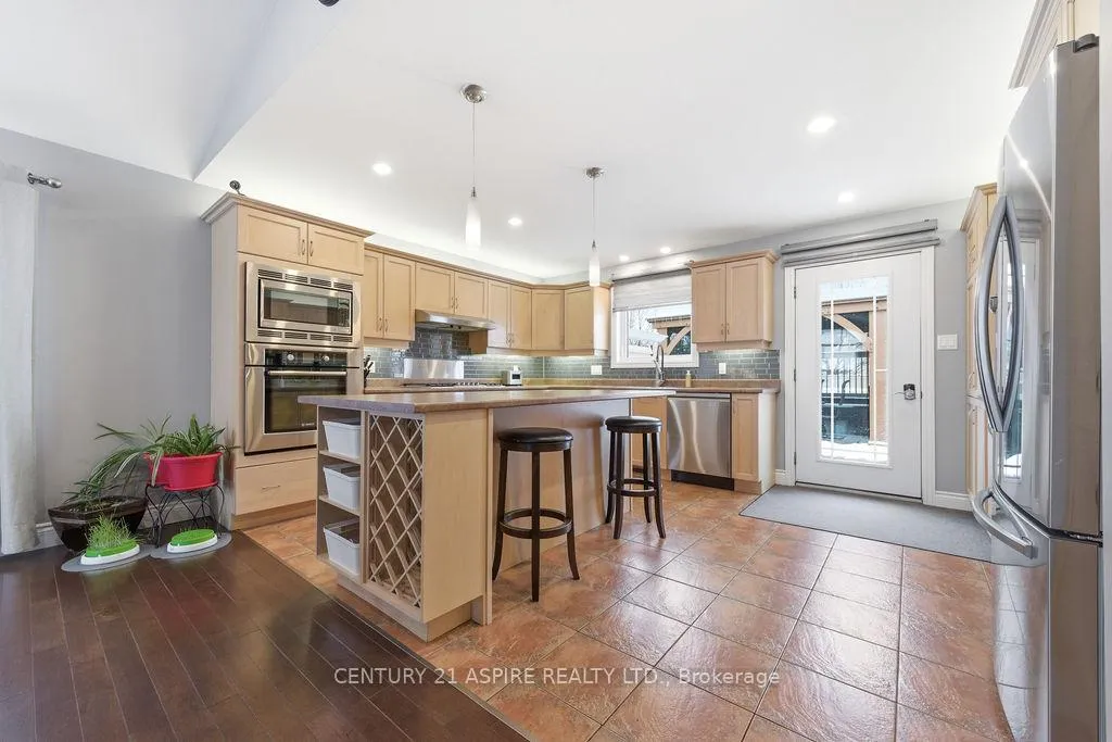 Photo 10 of 529 Turning Stone Crescent, Petawawa — HOMEH