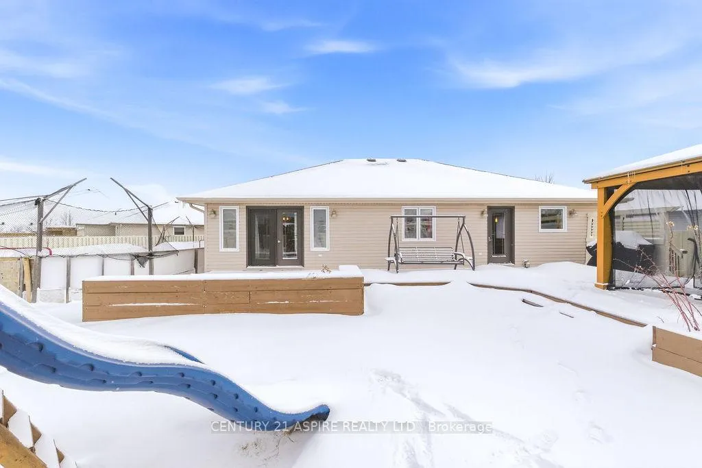 Photo 34 of 529 Turning Stone Crescent, Petawawa — HOMEH