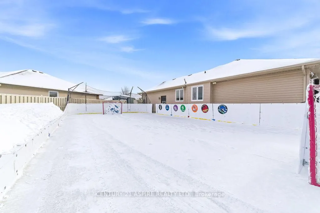 Photo 40 of 529 Turning Stone Crescent, Petawawa — HOMEH