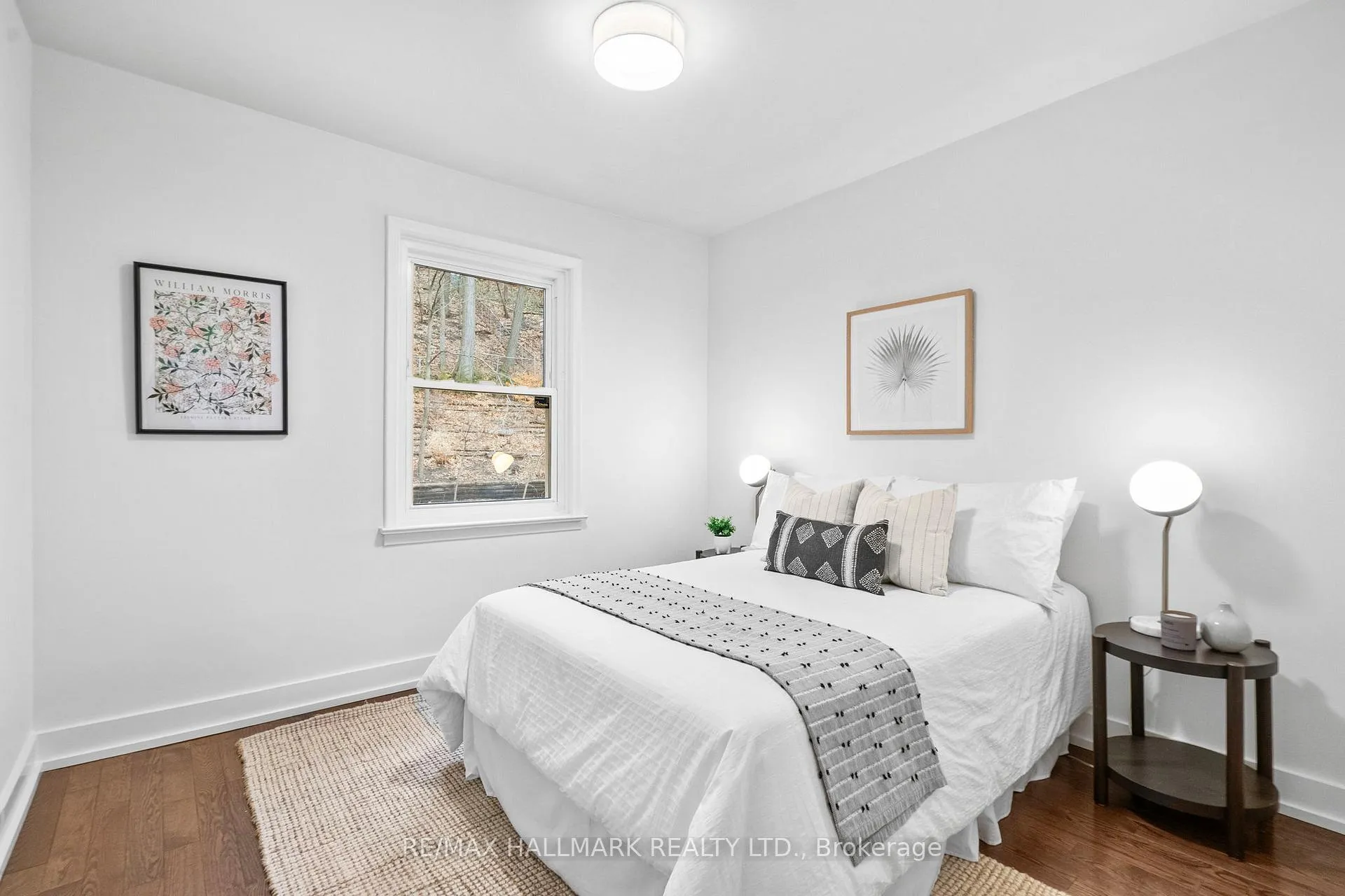 Photo 15 of 74 Glen Davis Crescent, Toronto, East End-Danforth — HOMEH