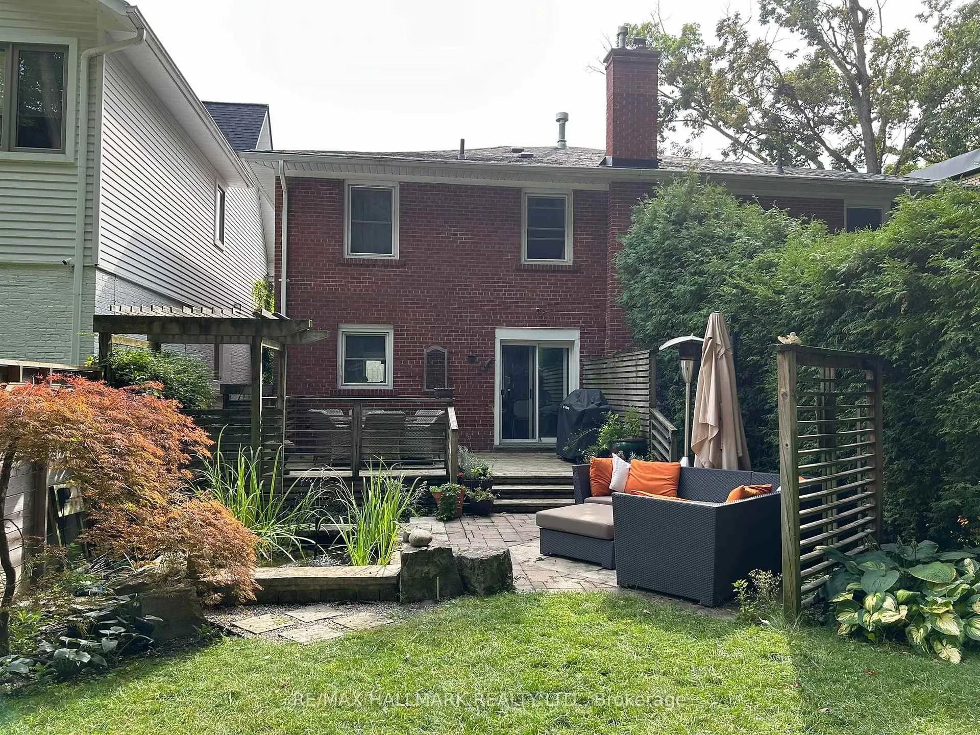 Photo 42 of 74 Glen Davis Crescent, Toronto, East End-Danforth — HOMEH