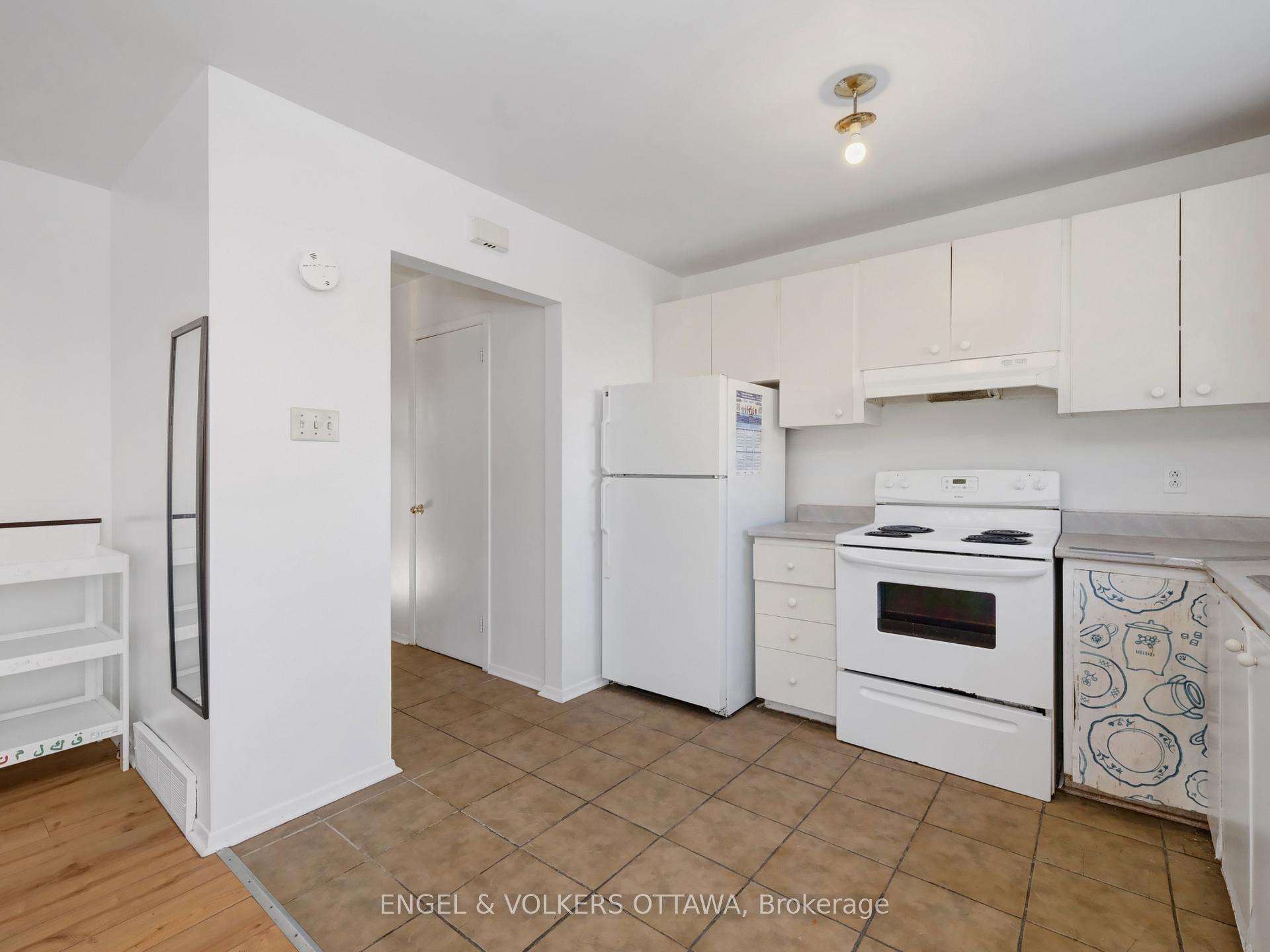 Photo 10 of 3271 Southgate Road, Ottawa, South Keys — HOMEH