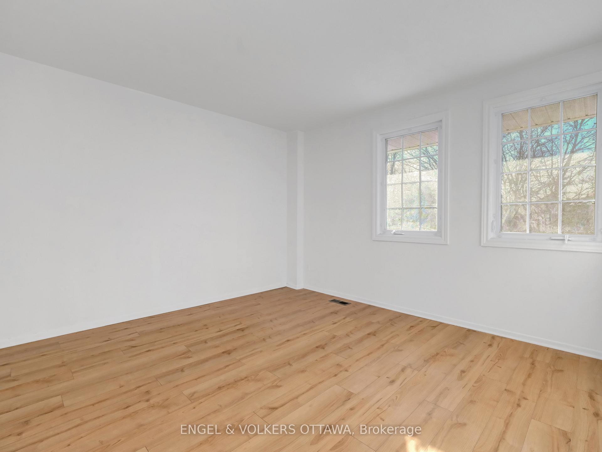 Photo 13 of 3271 Southgate Road, Ottawa, South Keys — HOMEH