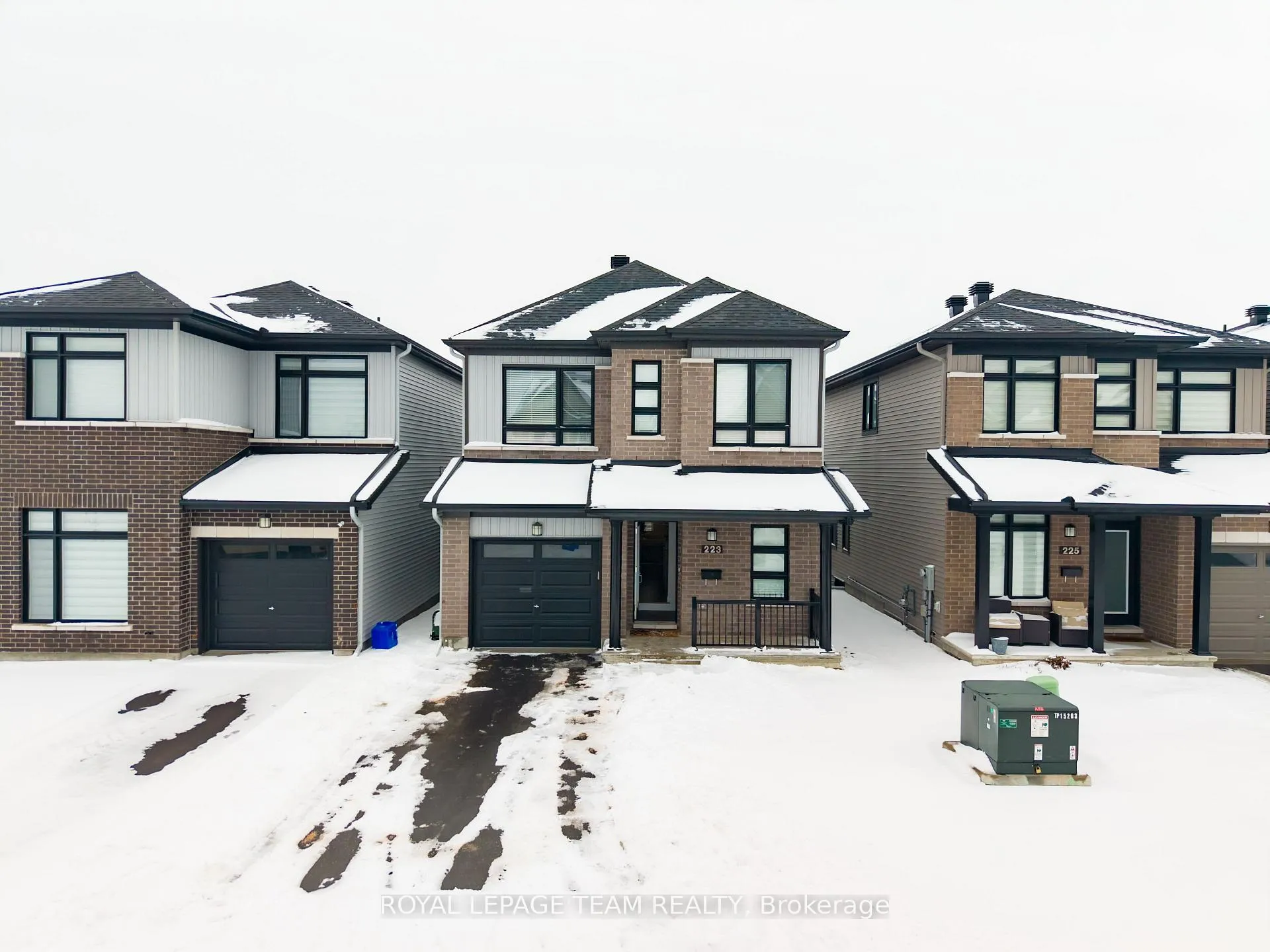 Photo 1 of 223 Turnbuckle Crescent, Ottawa, Barrhaven - Half Moon Bay — HOMEH