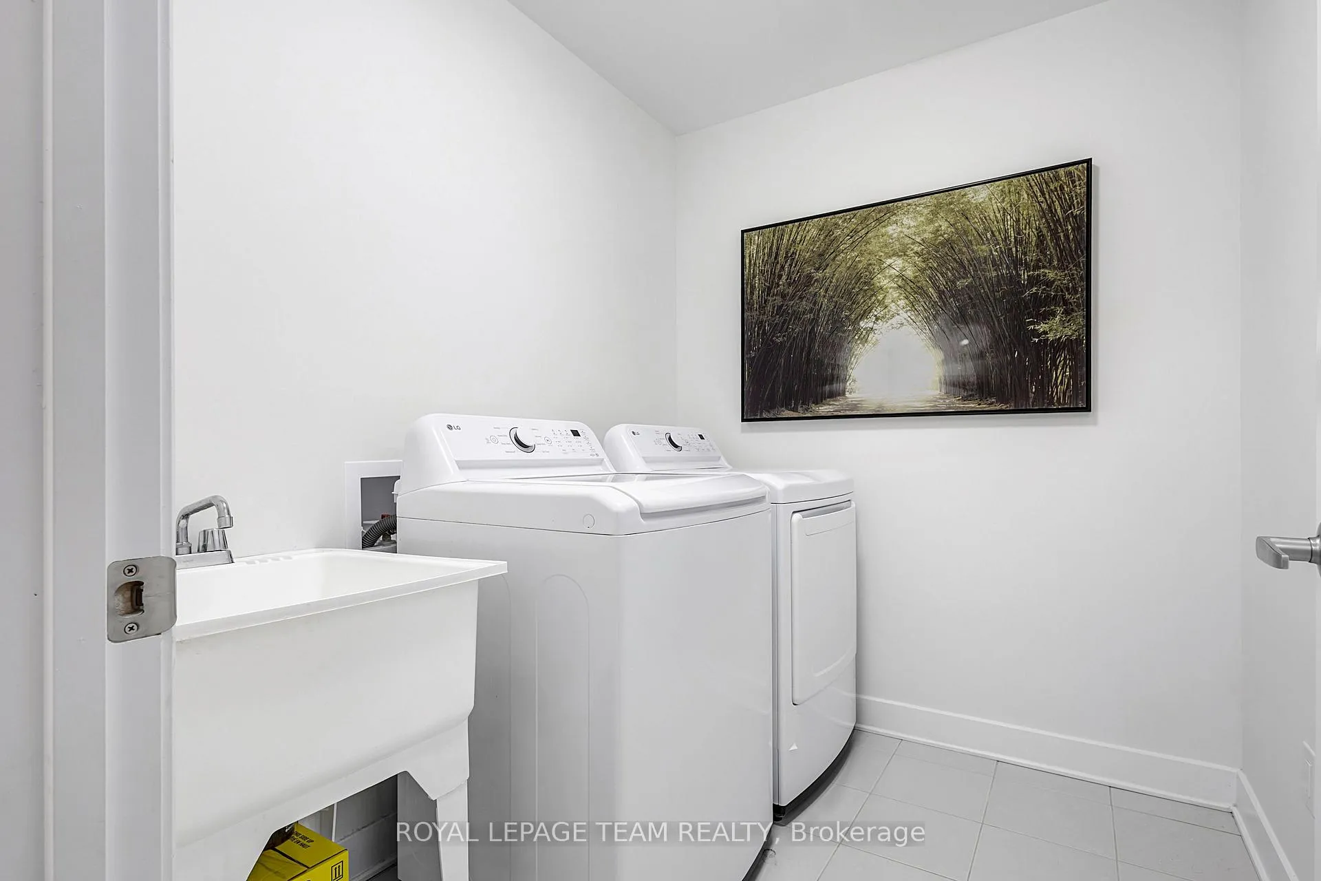Photo 28 of 223 Turnbuckle Crescent, Ottawa, Barrhaven - Half Moon Bay — HOMEH