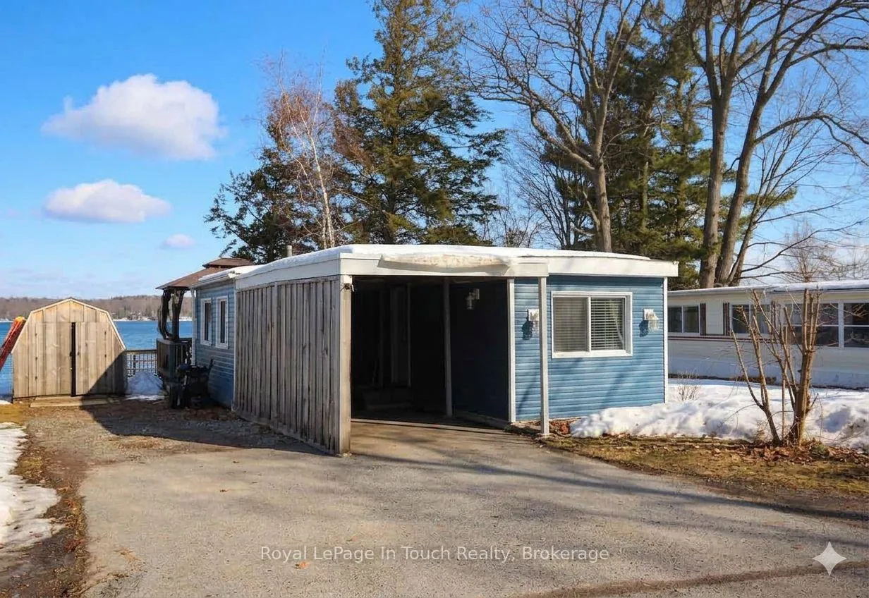 Photo 1 of 10 Lakeshore Road, Midland — HOMEH