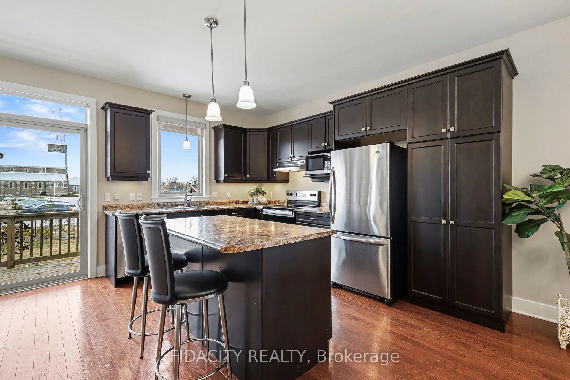 Photo 11 of 21 Galens Way, North Grenville, Kemptville — HOMEH