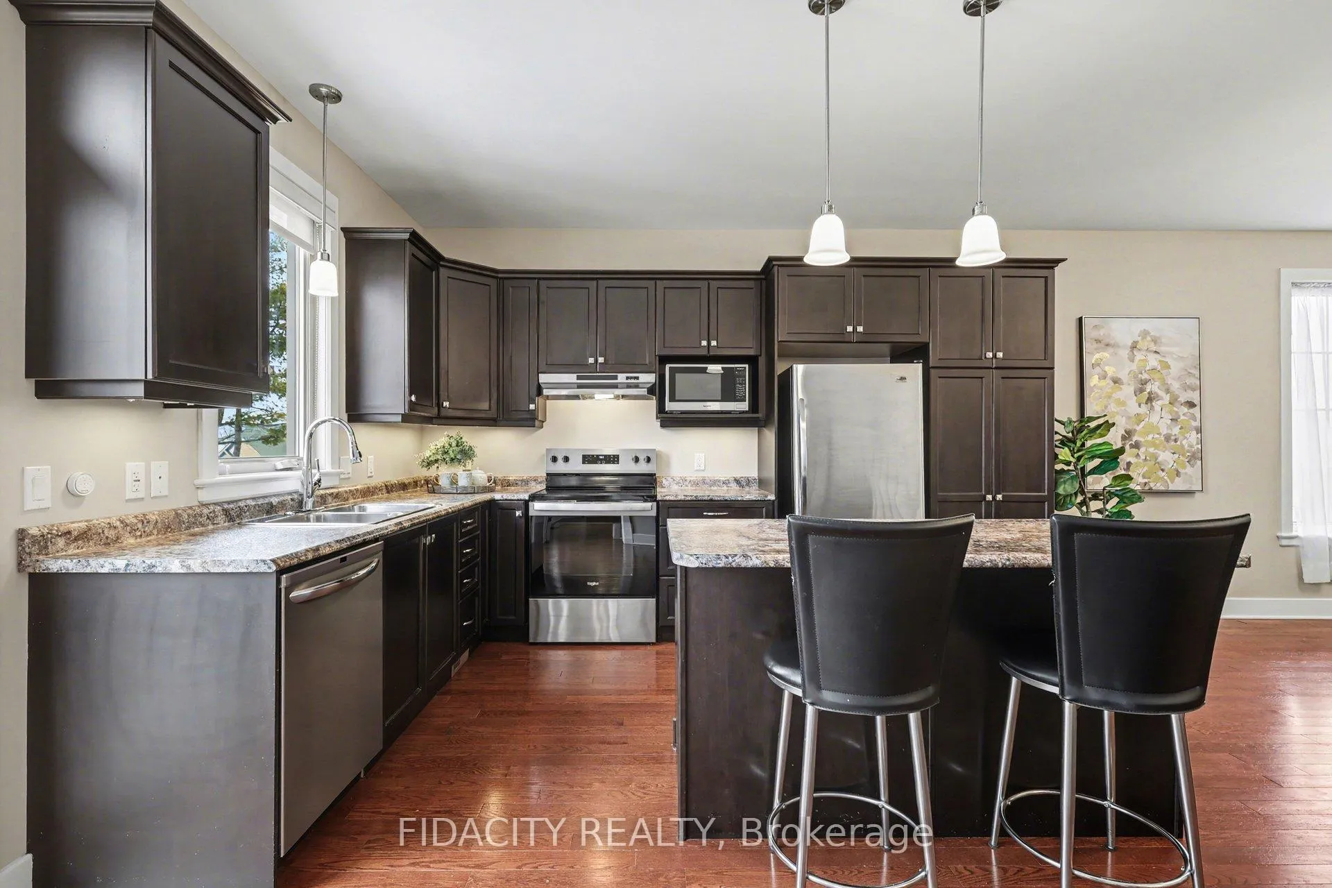 Photo 12 of 21 Galens Way, North Grenville, Kemptville — HOMEH