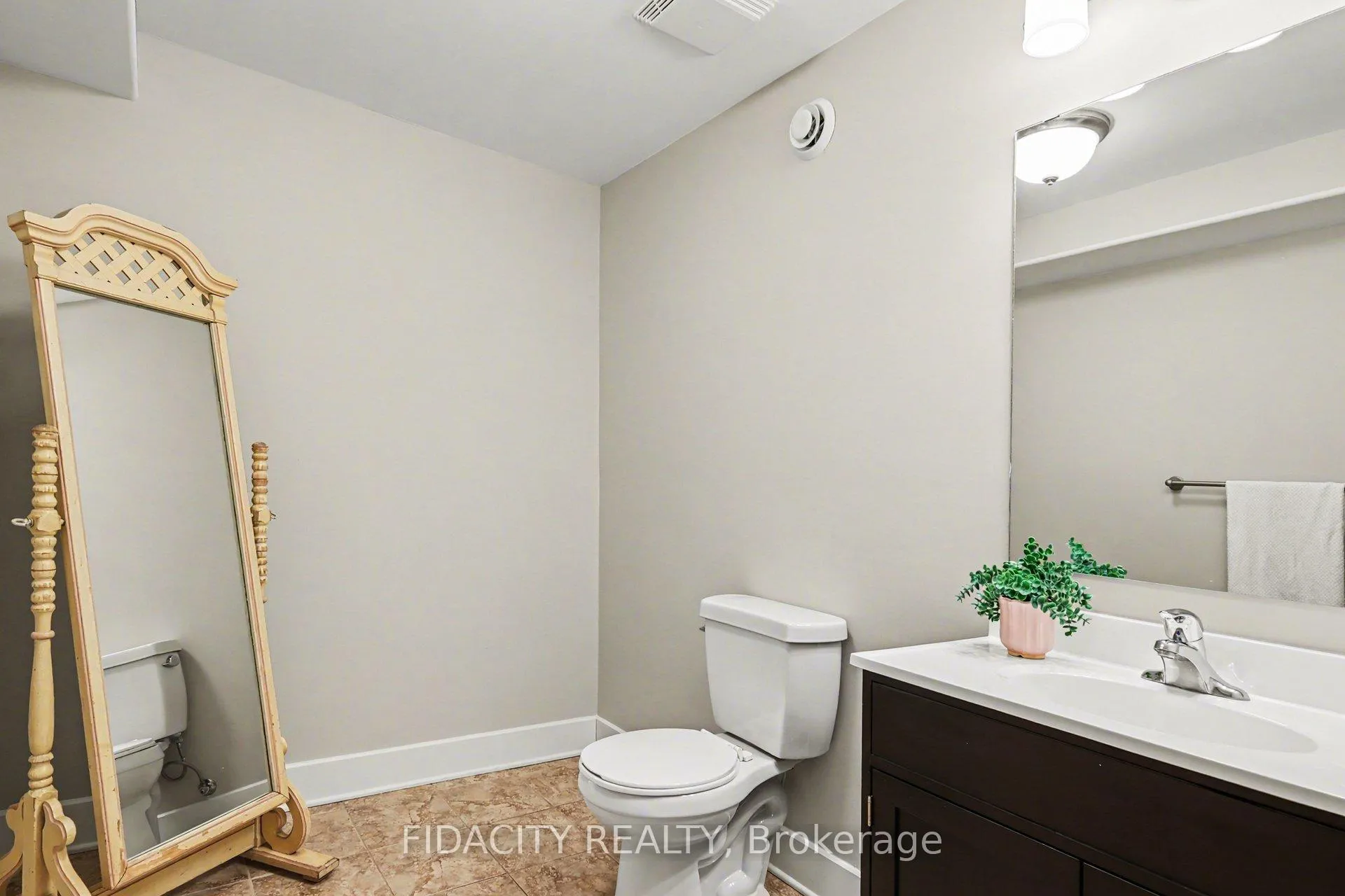 Photo 29 of 21 Galens Way, North Grenville, Kemptville — HOMEH