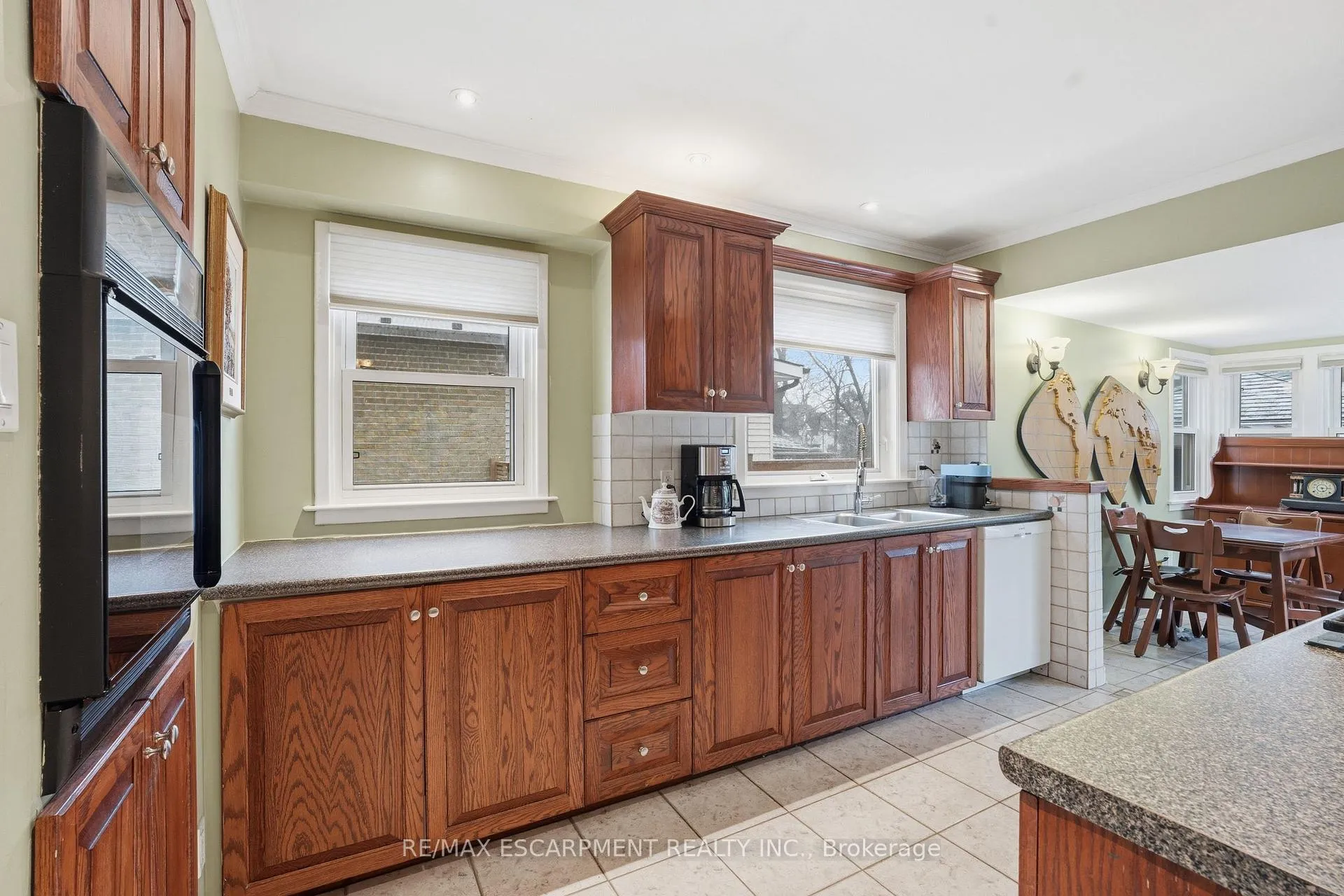Photo 13 of 77 Arcade Crescent, Hamilton, Southam — HOMEH