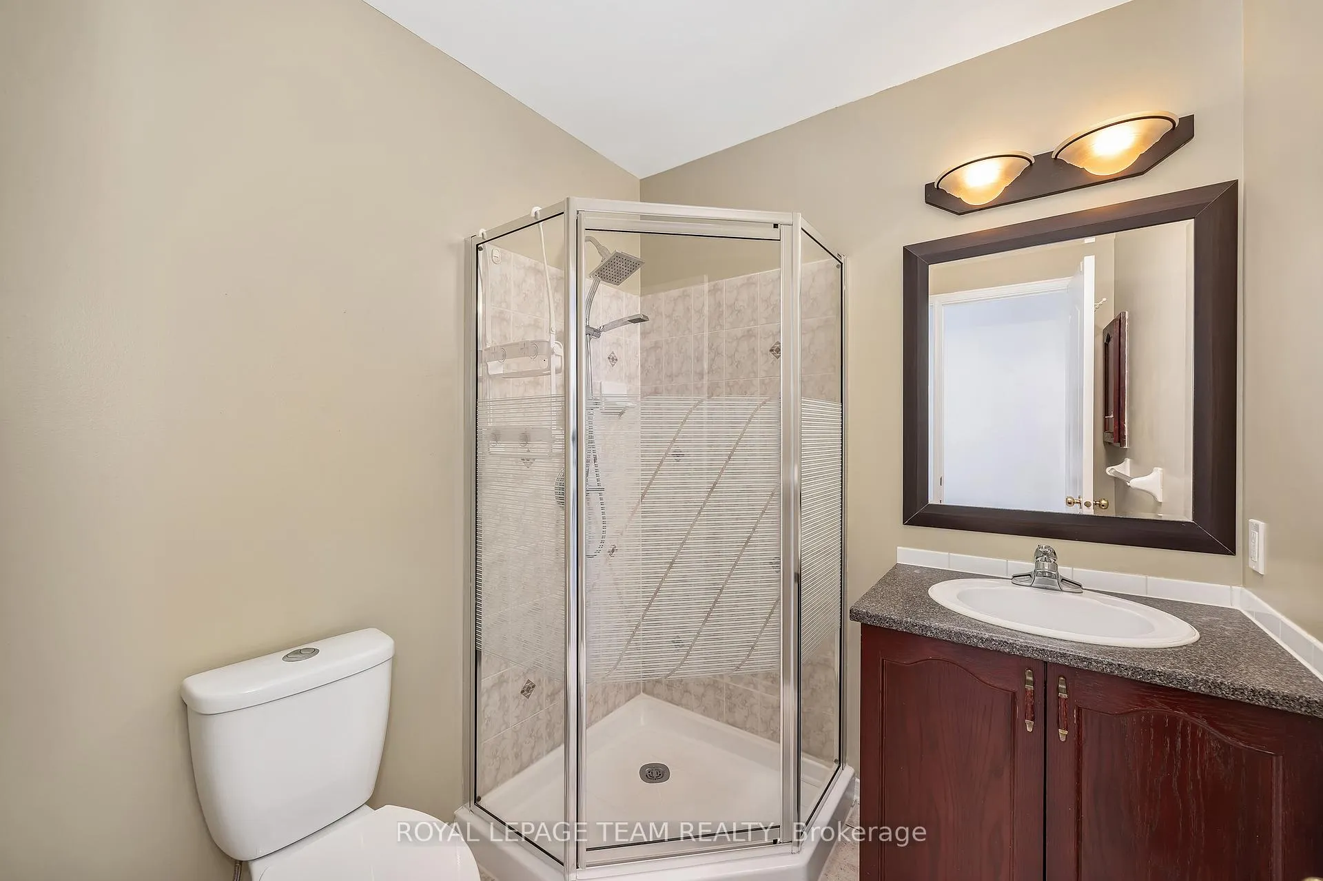 Photo 13 of 43 Settler's Ridge Way, Ottawa, Barrhaven - Longfields — HOMEH