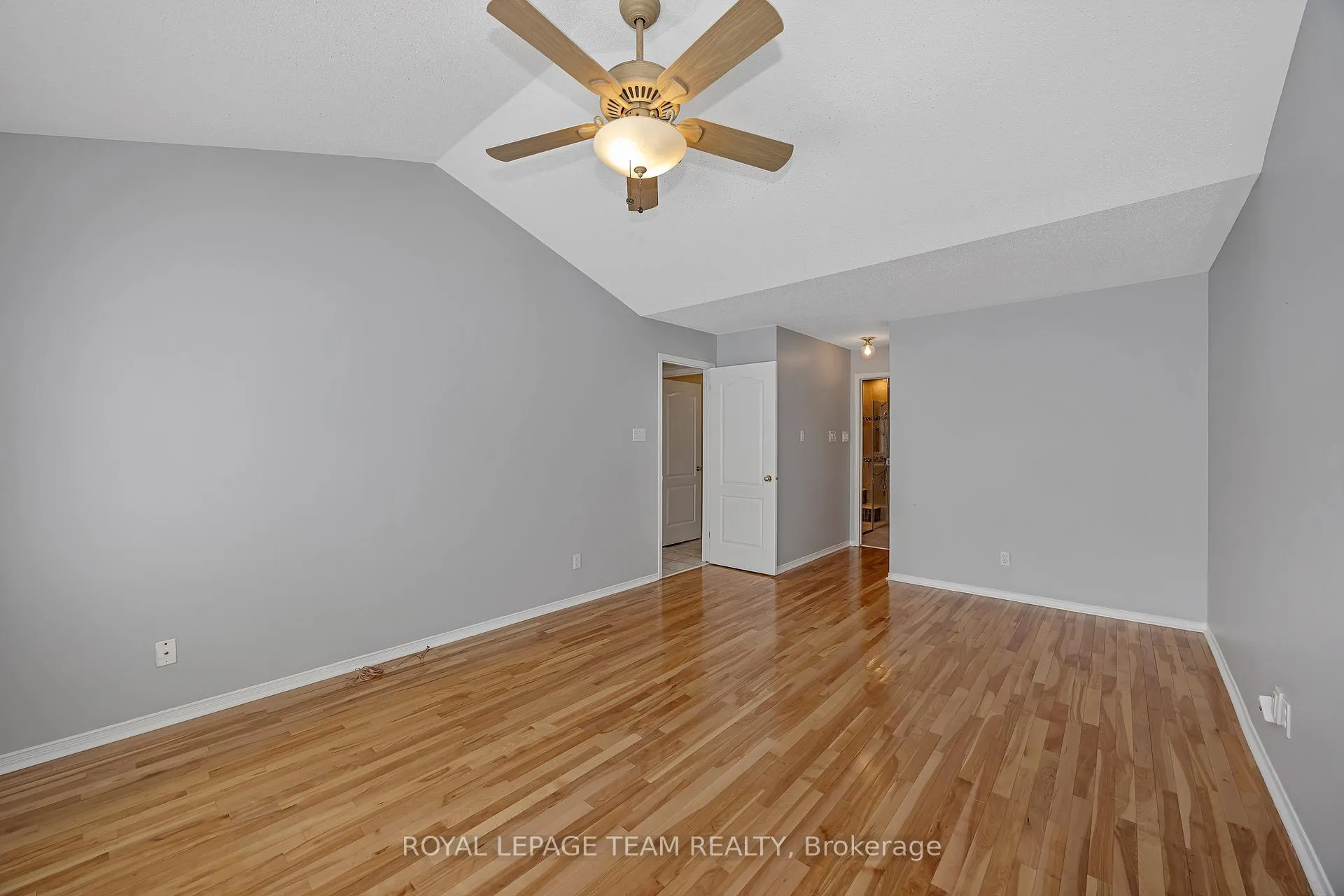 Photo 14 of 43 Settler's Ridge Way, Ottawa, Barrhaven - Longfields — HOMEH