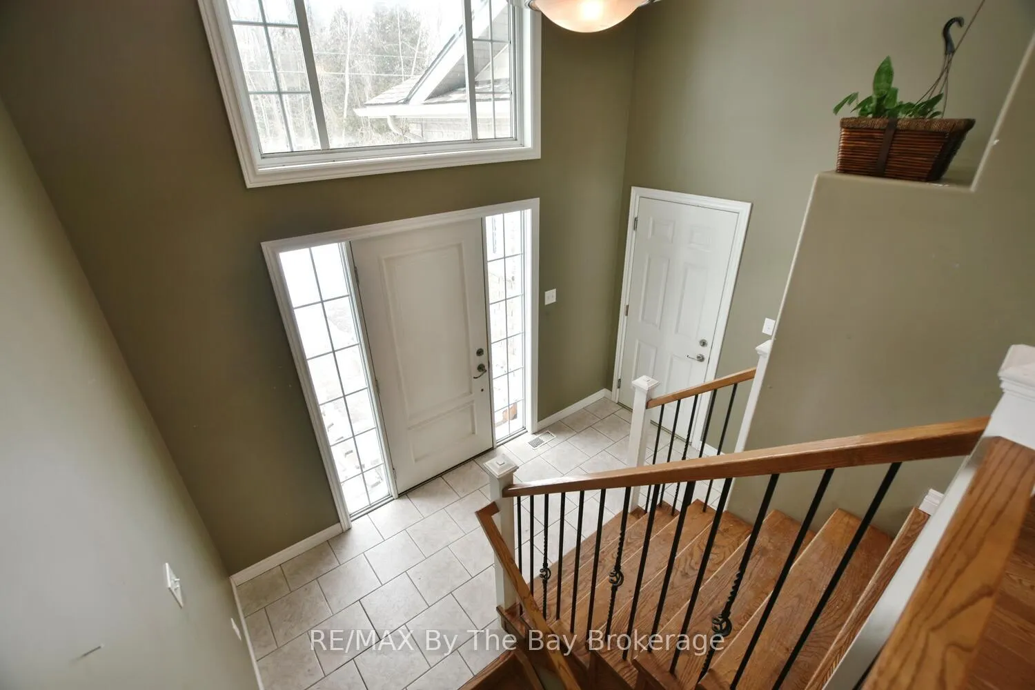 Photo 7 of 409 Robinson Road, Wasaga Beach — HOMEH