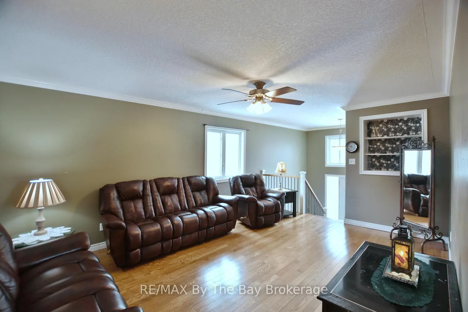 Photo 8 of 409 Robinson Road, Wasaga Beach — HOMEH