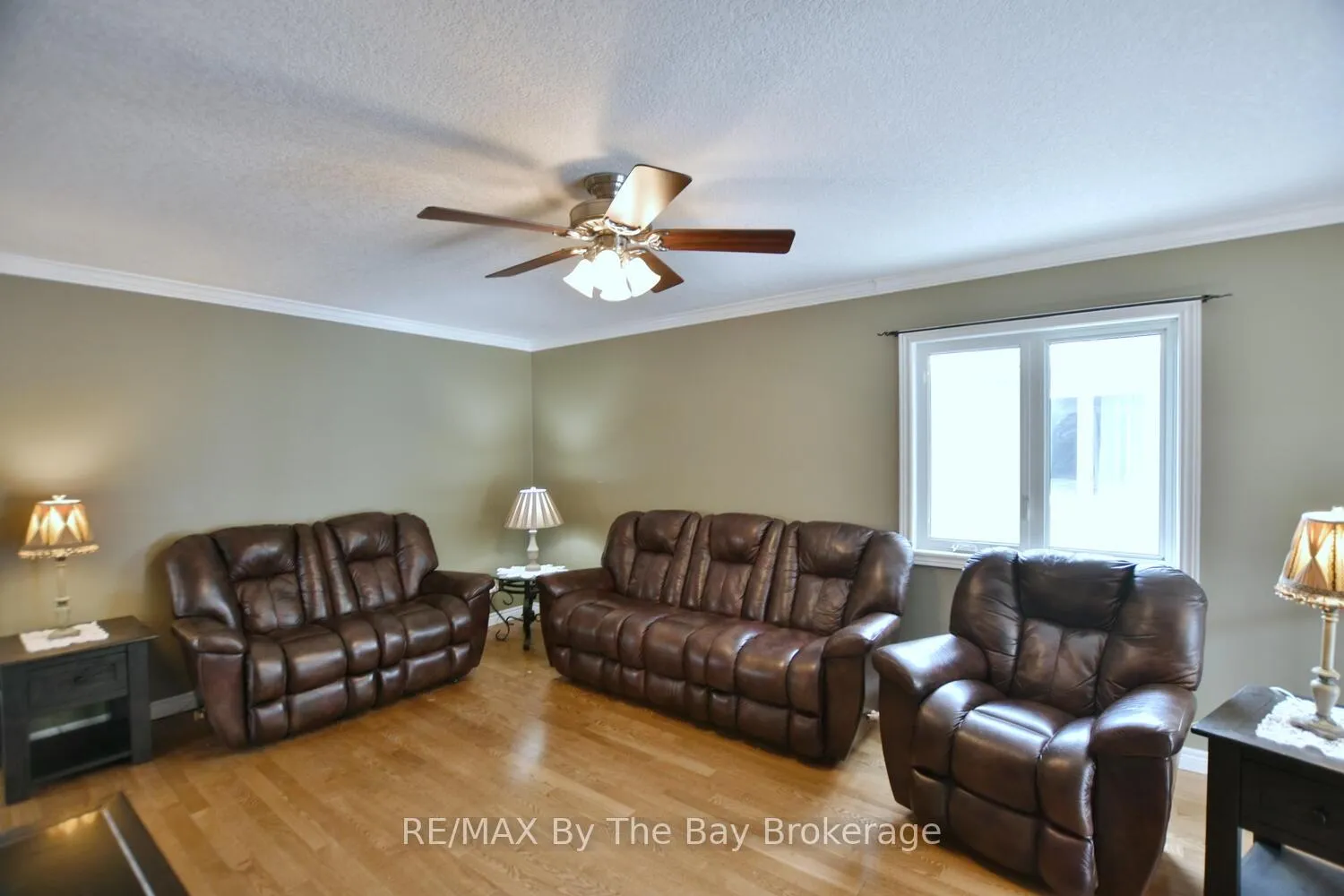 Photo 9 of 409 Robinson Road, Wasaga Beach — HOMEH