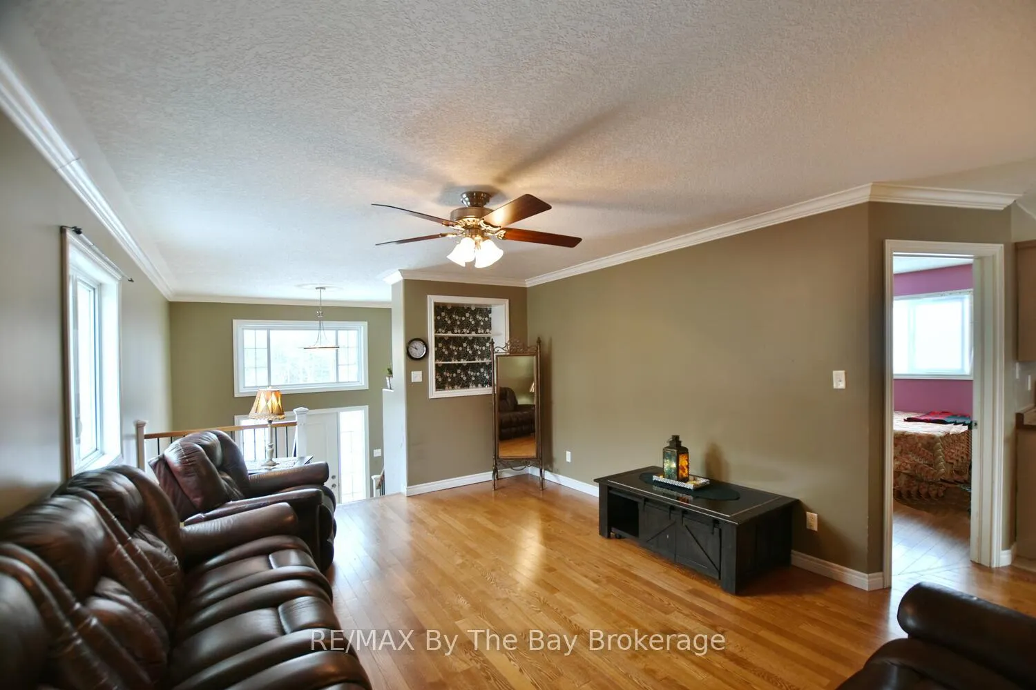 Photo 11 of 409 Robinson Road, Wasaga Beach — HOMEH