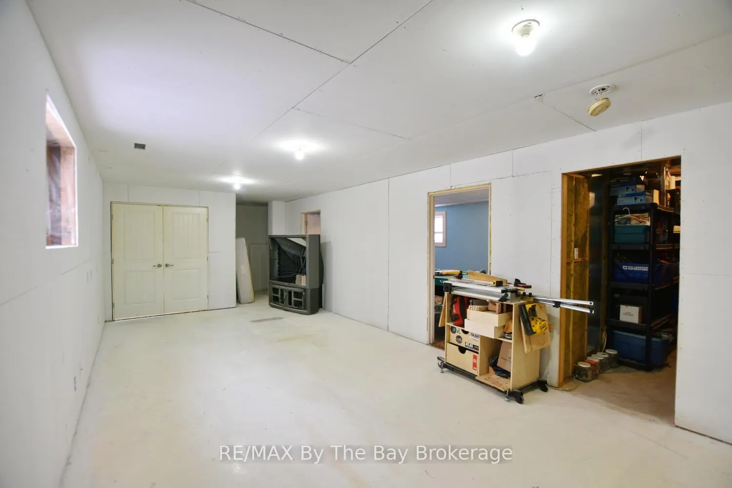 Photo 37 of 409 Robinson Road, Wasaga Beach — HOMEH