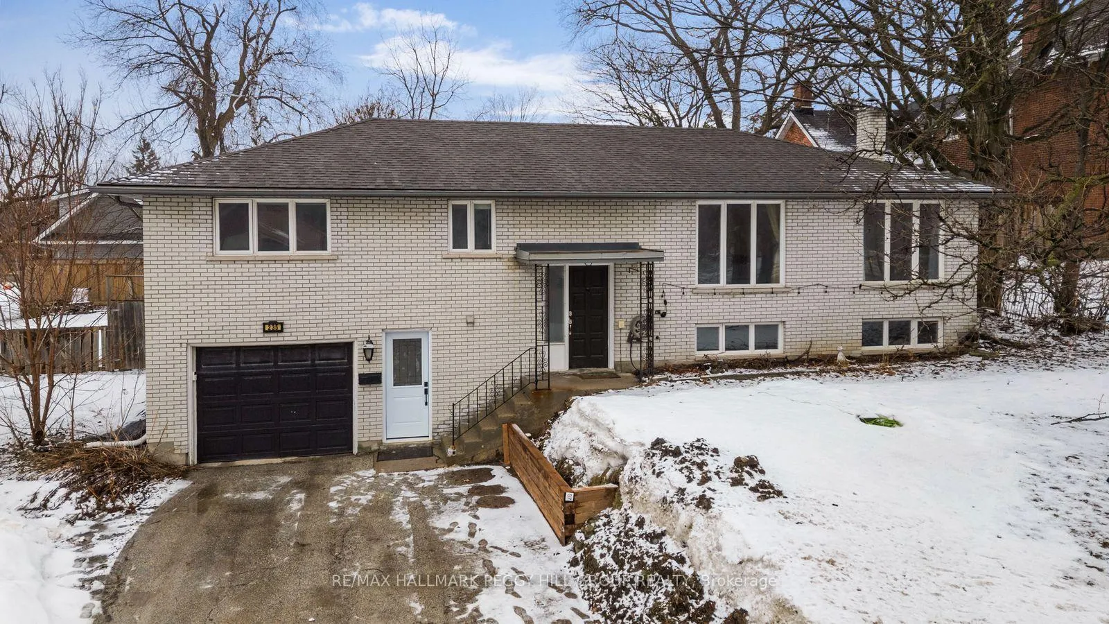 Photo 1 of 235 St Vincent Street, Barrie, Wellington — HOMEH
