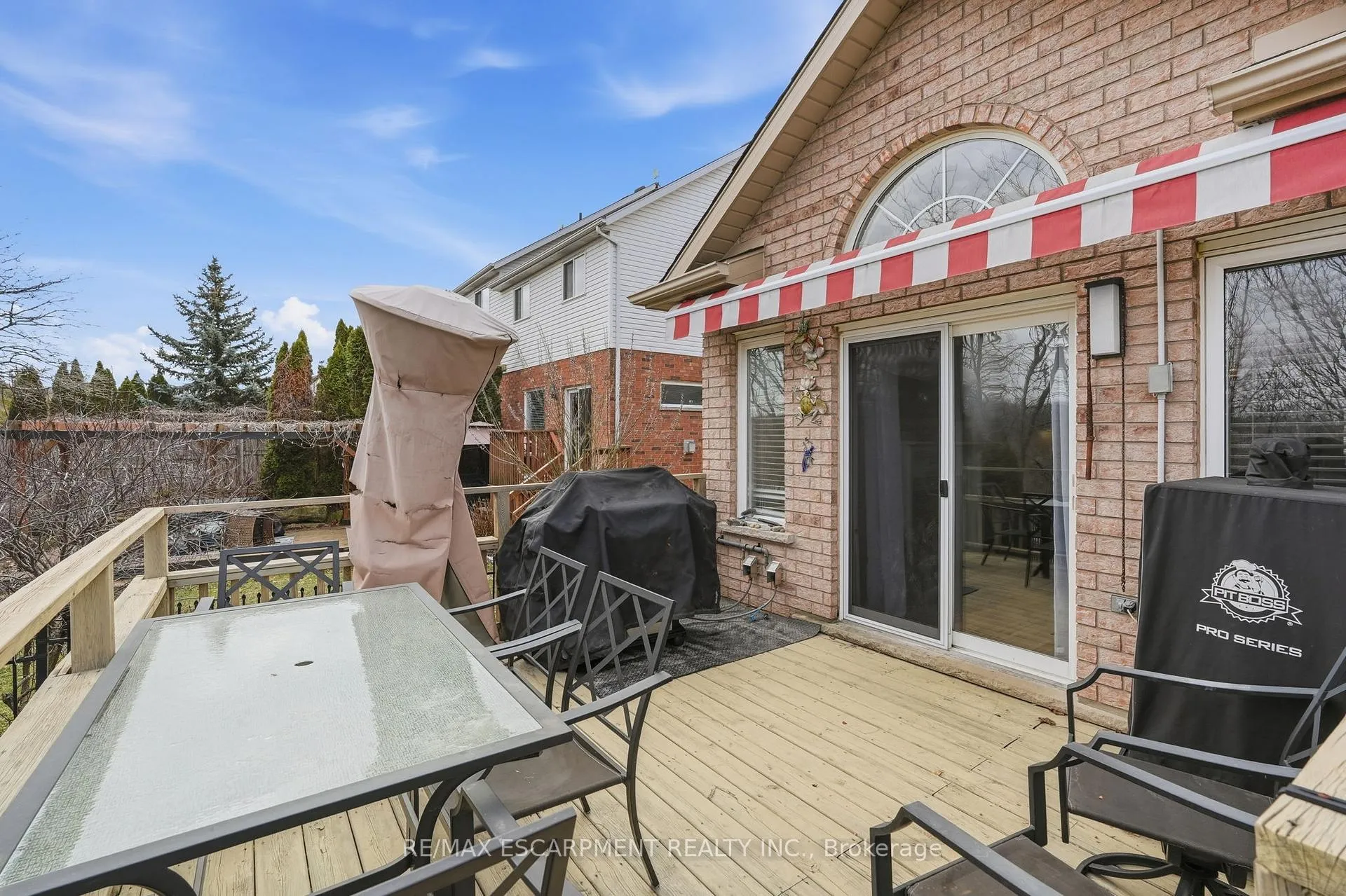 Photo 37 of 4055 Ashby Drive, Lincoln, Beamsville — HOMEH