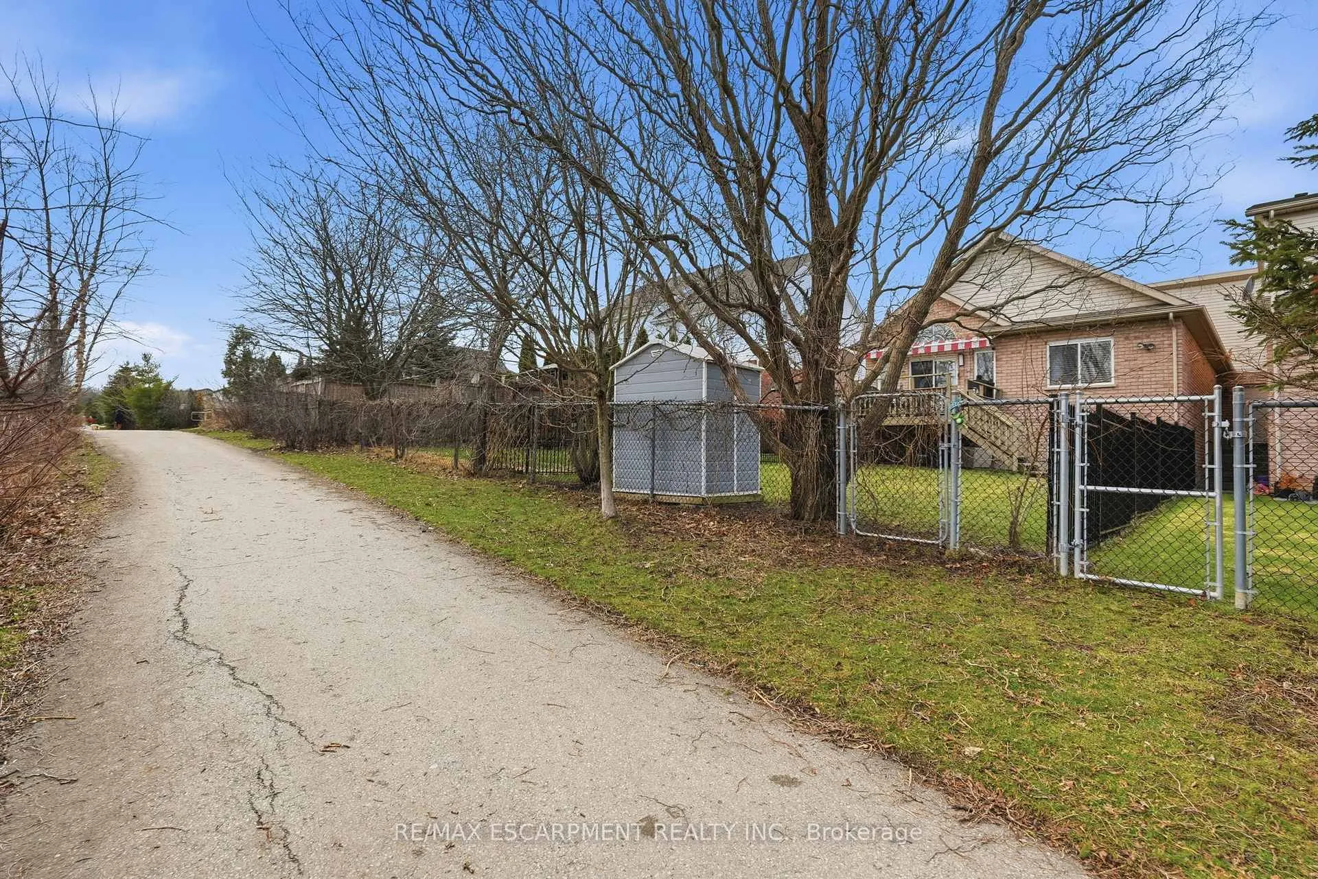 Photo 42 of 4055 Ashby Drive, Lincoln, Beamsville — HOMEH