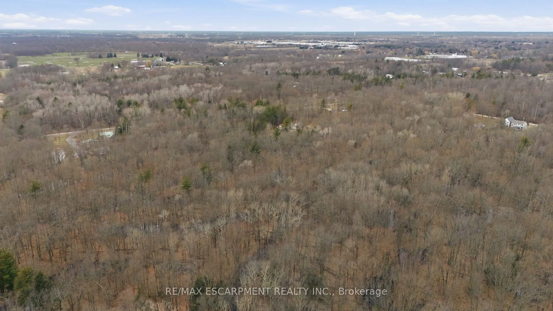 Photo 46 of 4055 Ashby Drive, Lincoln, Beamsville — HOMEH