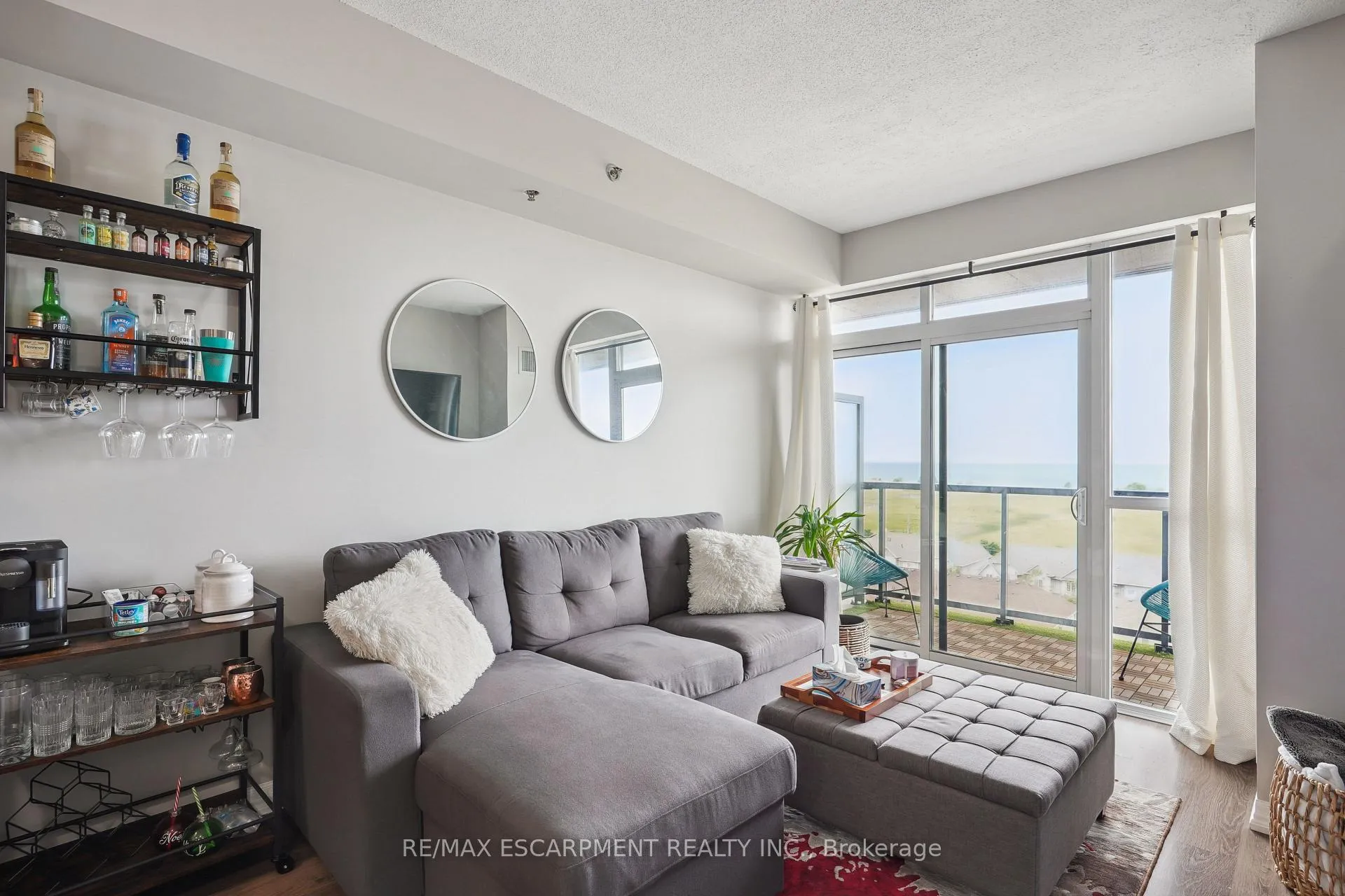 Photo 8 of Unit 709, 560 North Service Road, Grimsby, Grimsby Beach — HOMEH