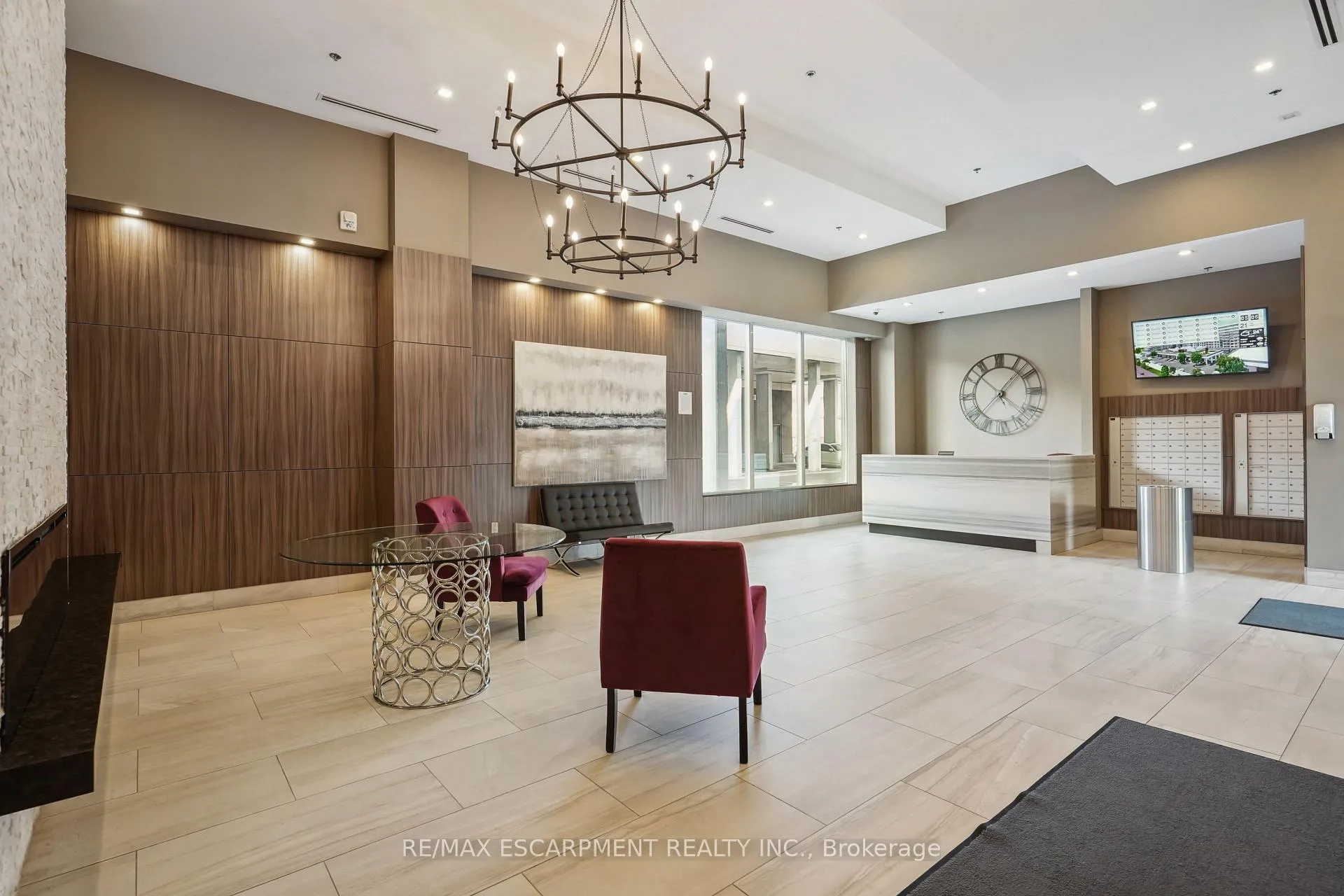 Photo 33 of Unit 709, 560 North Service Road, Grimsby, Grimsby Beach — HOMEH