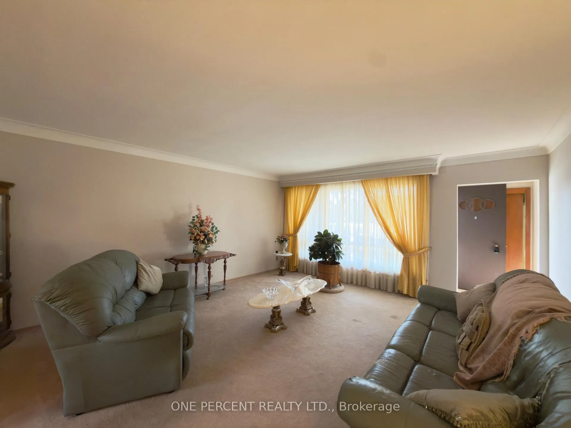 Photo 2 of 6731 Freeman Street, Niagara Falls, Morrison — HOMEH