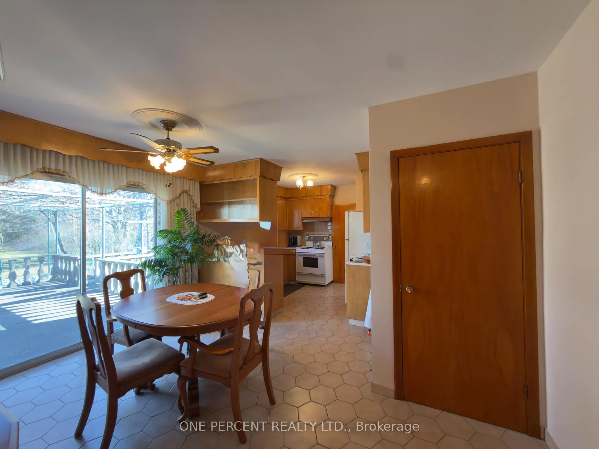 Photo 6 of 6731 Freeman Street, Niagara Falls, Morrison — HOMEH